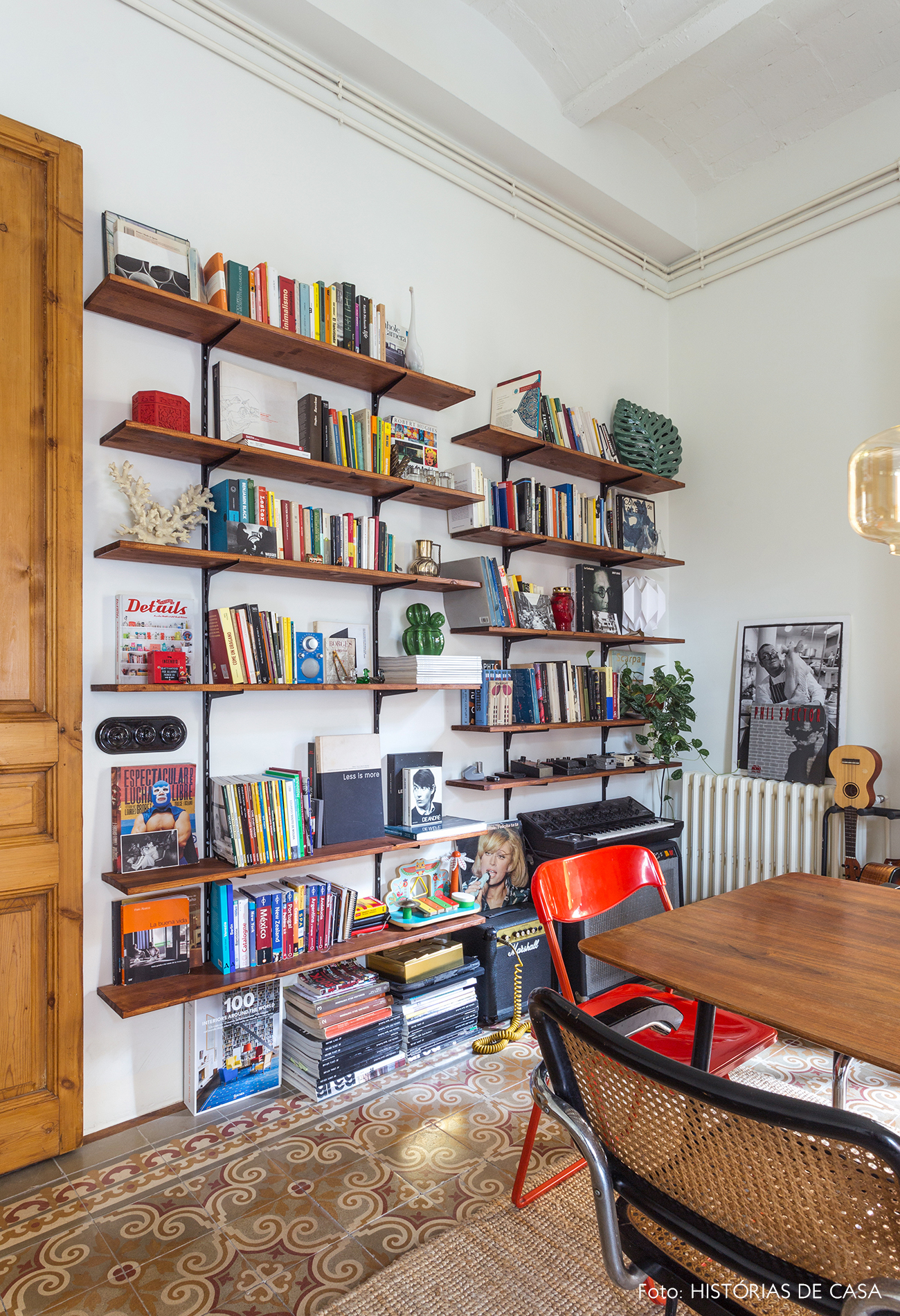 Estante de cremalheira em apartamento em Barcelona