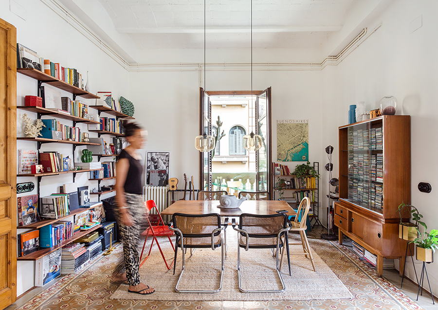 Apartamento em Barcelona com ladrilhos hidráulicos no piso