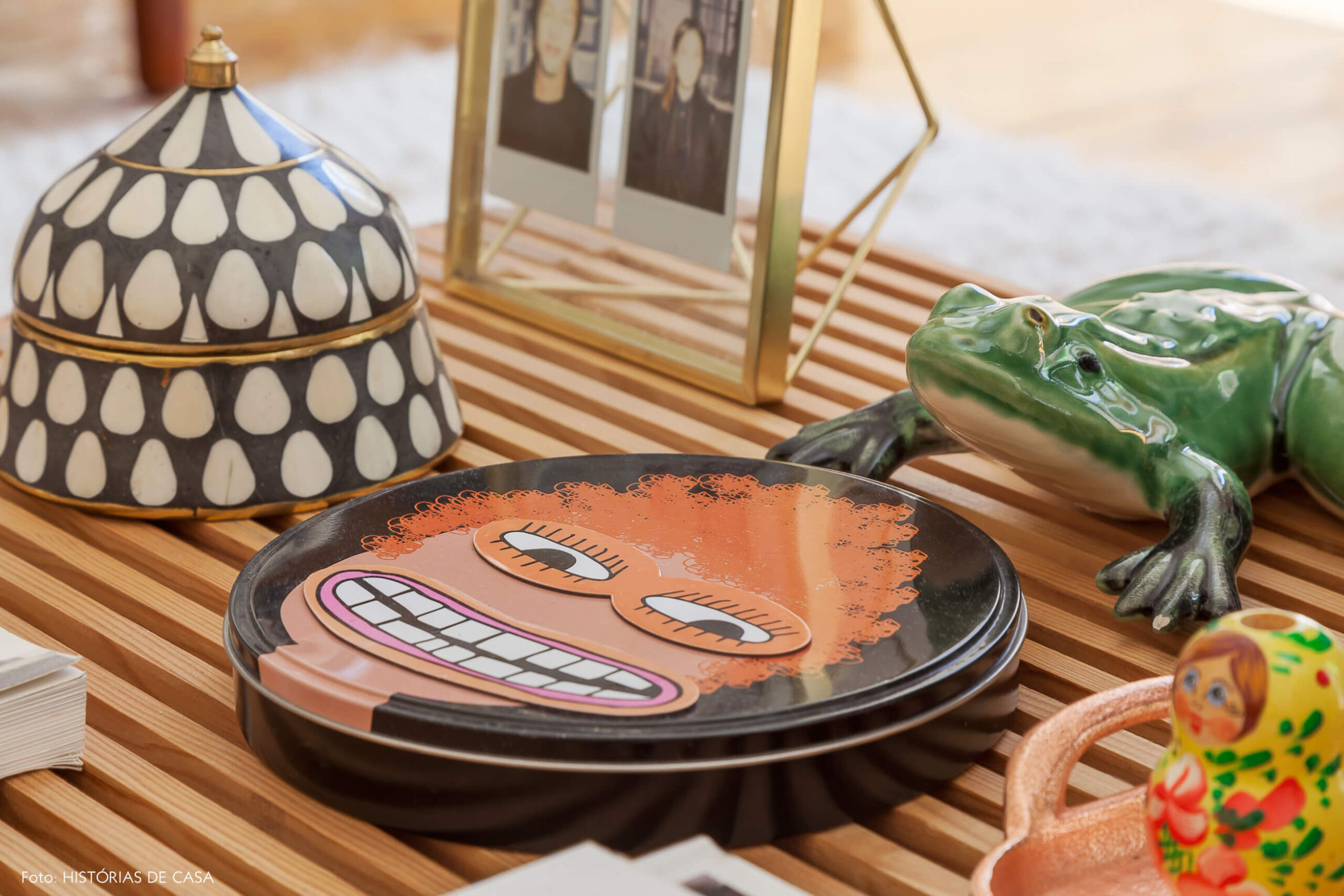 Detalhes em mesa de centro de madeira