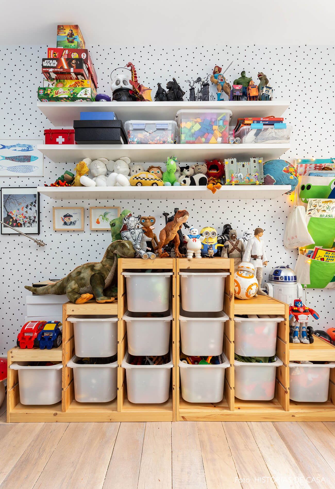 Móvel para organizar brinquedos no quarto de criança