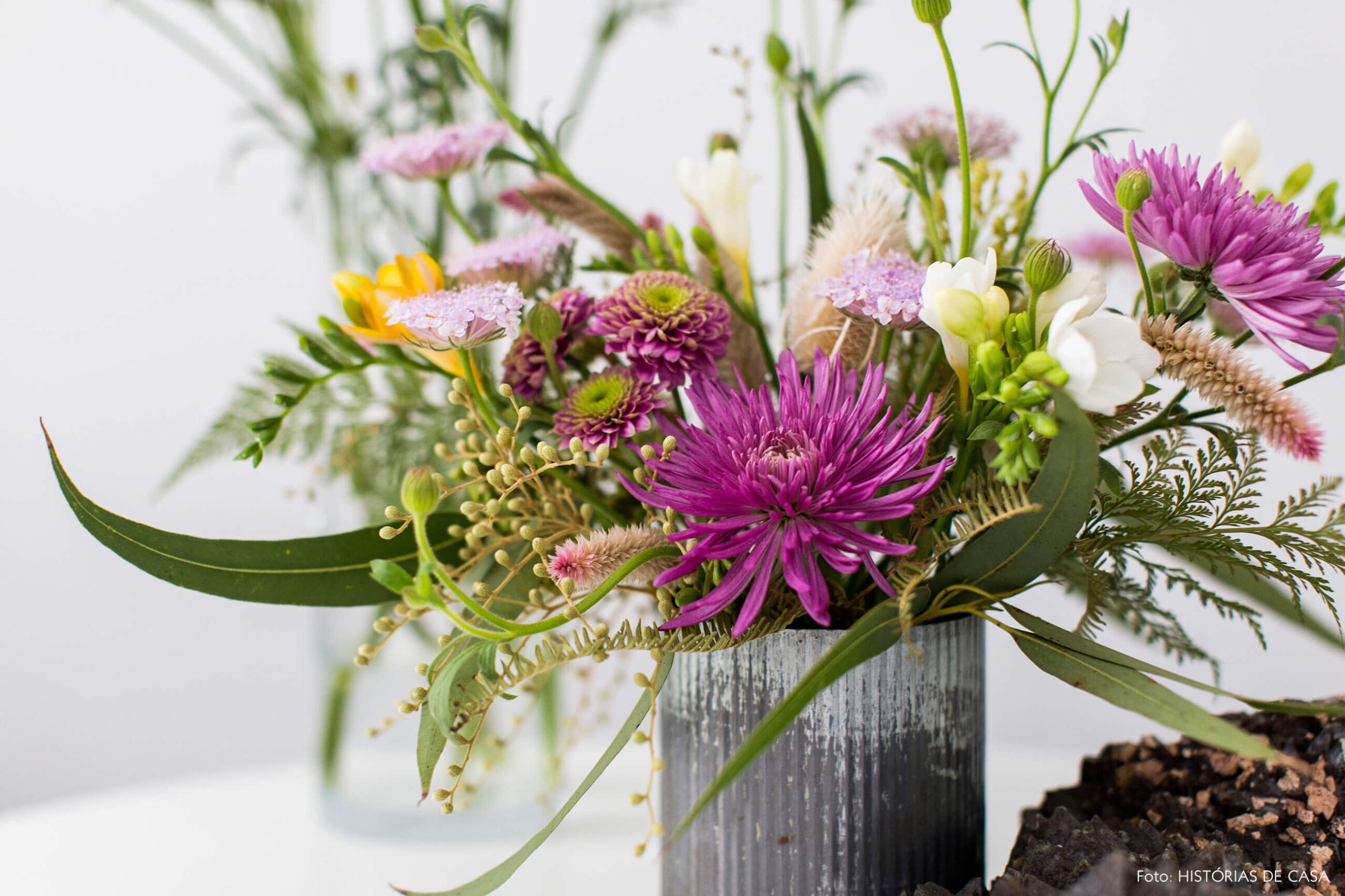 Arranjo de flores do FLO Atelier Botanico