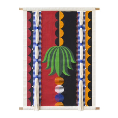 painel com pintura e bordado