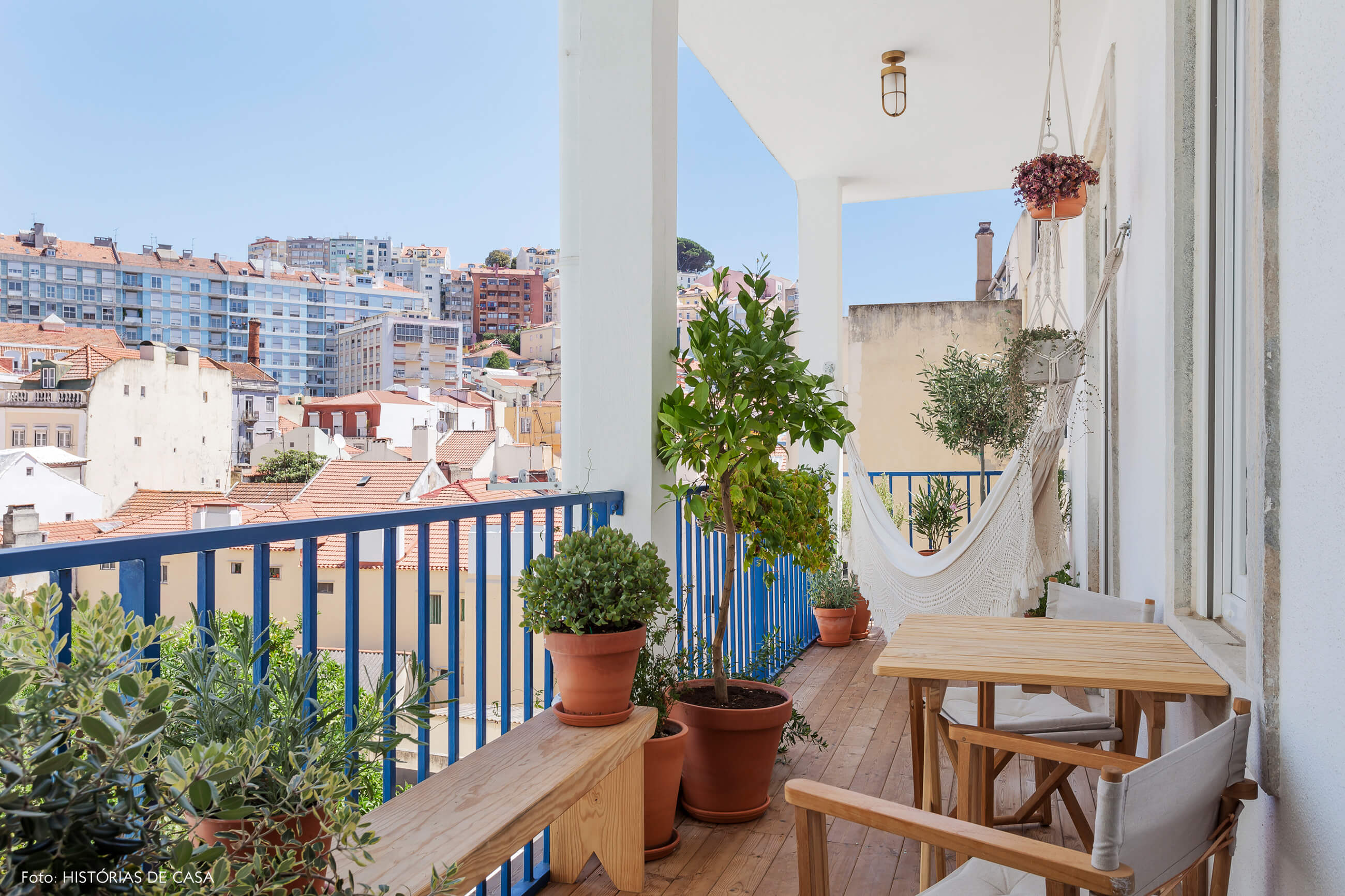 Apartamento em Lisboa com varanda e plantas