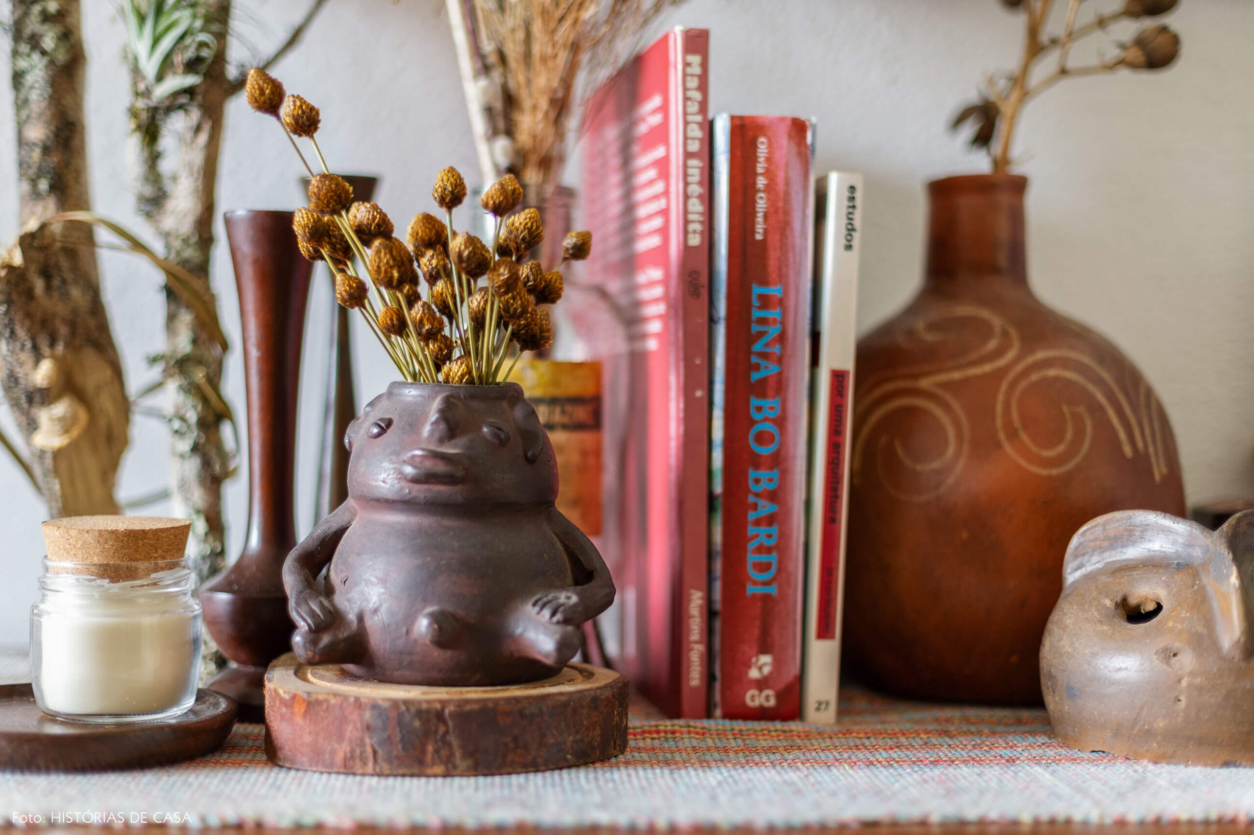 Sala de jantar com acessórios vintage