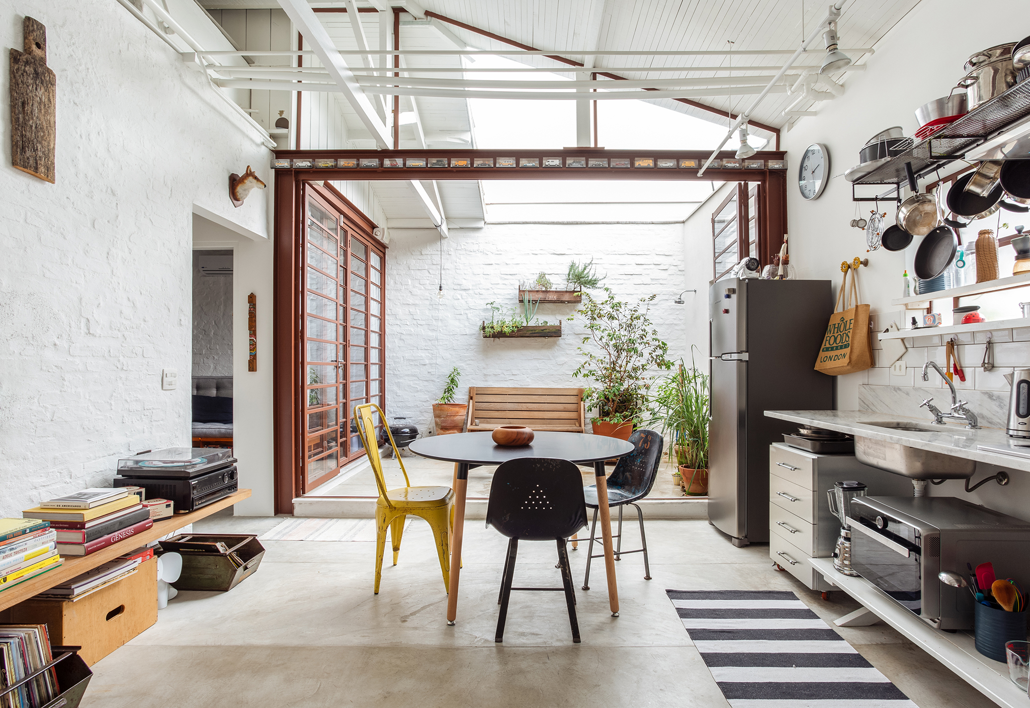 Casa com sala integrada ao terraço