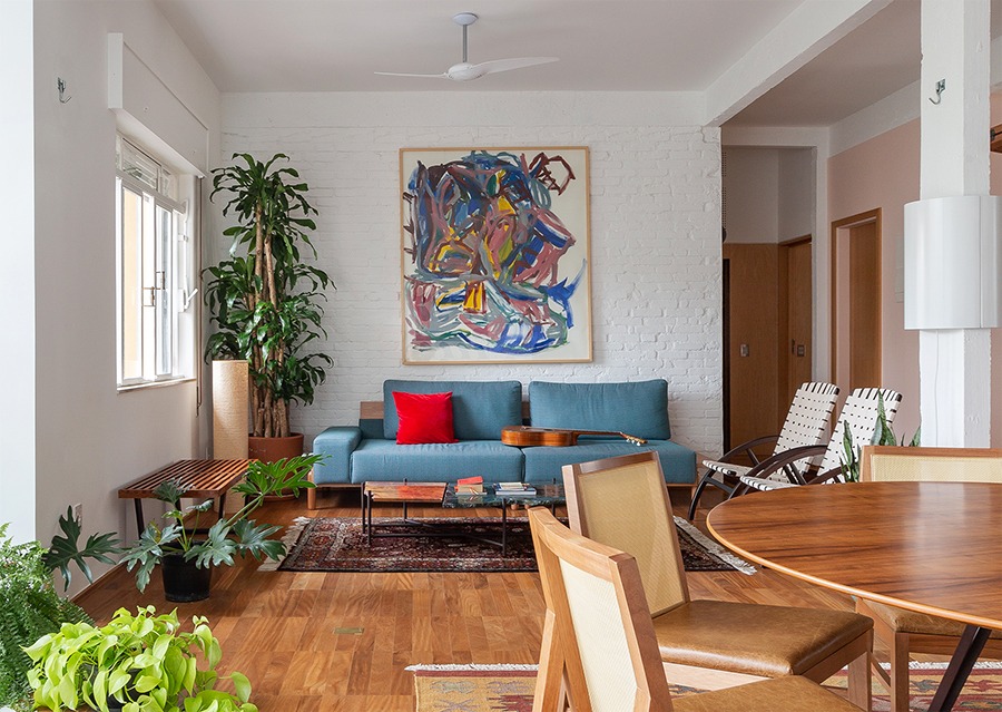 Apartamento com clima de campo e detalhes rústicos