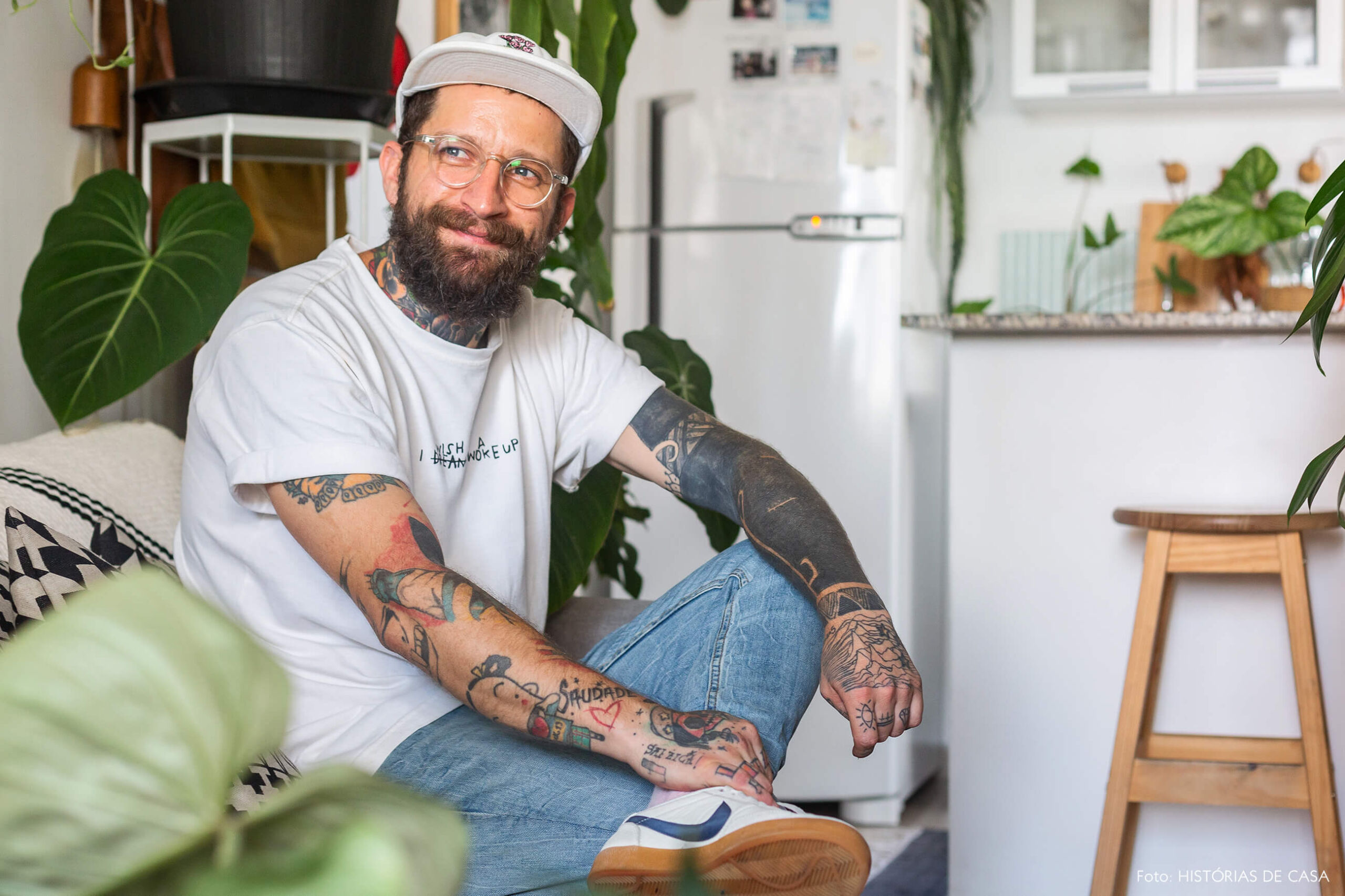 Apartamento pequeno com muitas plantas do Taniel