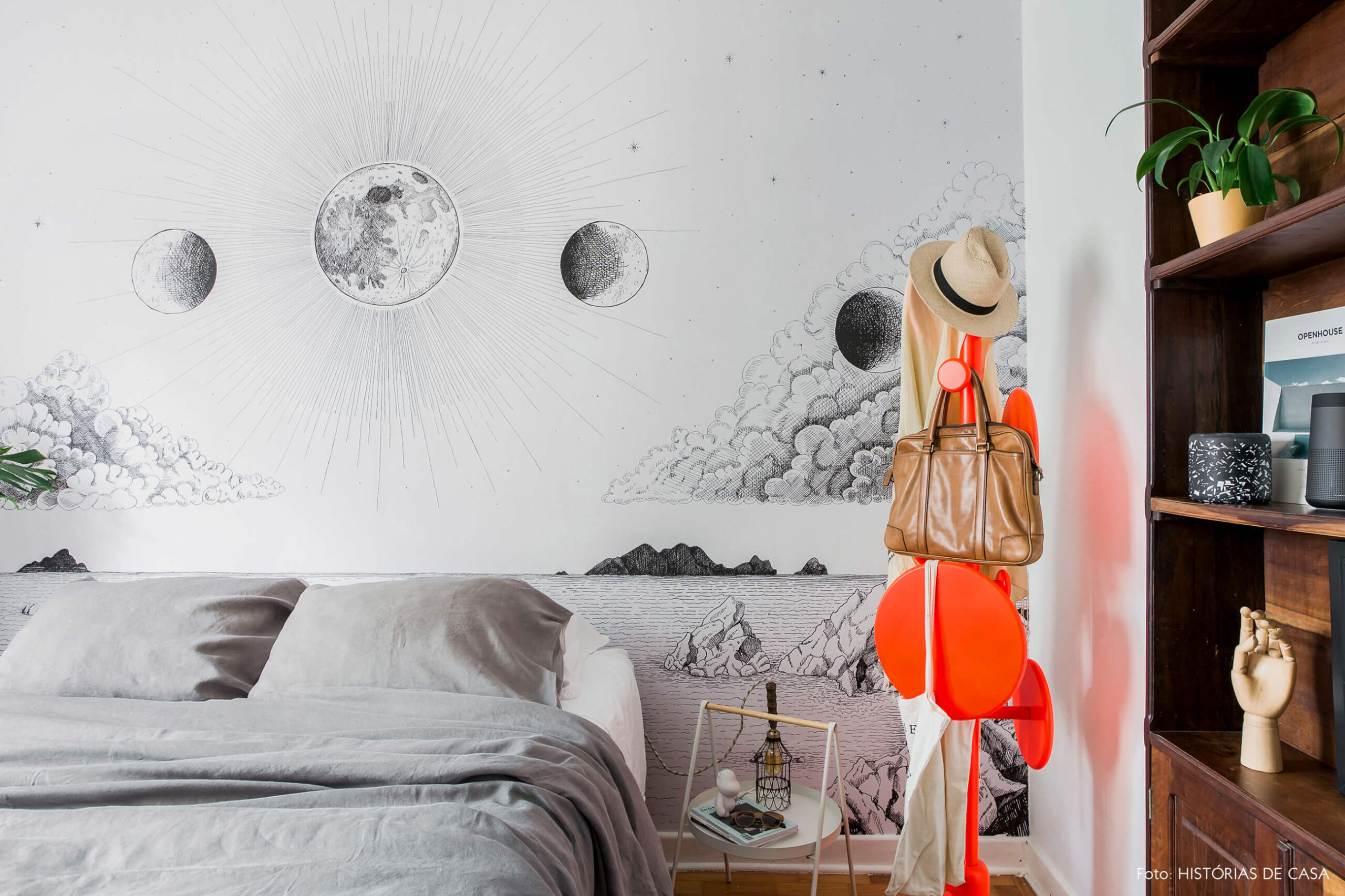 Apê alugado e quarto com papel de parede da marca branco.