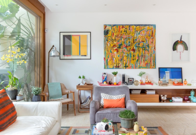 Casa colorida com jardim da chef Roberta Juliao