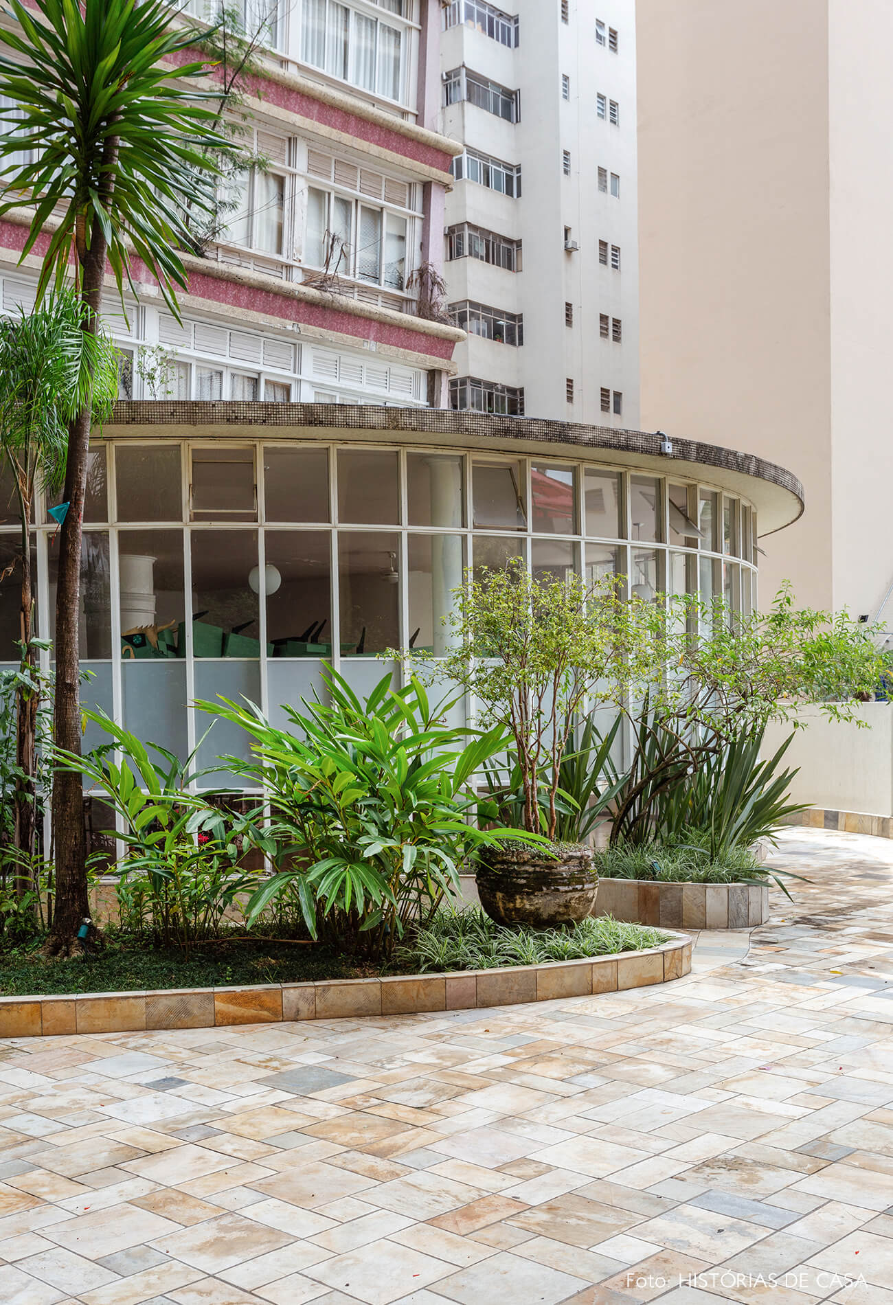 Salão de festas do Edifício Parque das Hortênsias, de Artacho Jurado