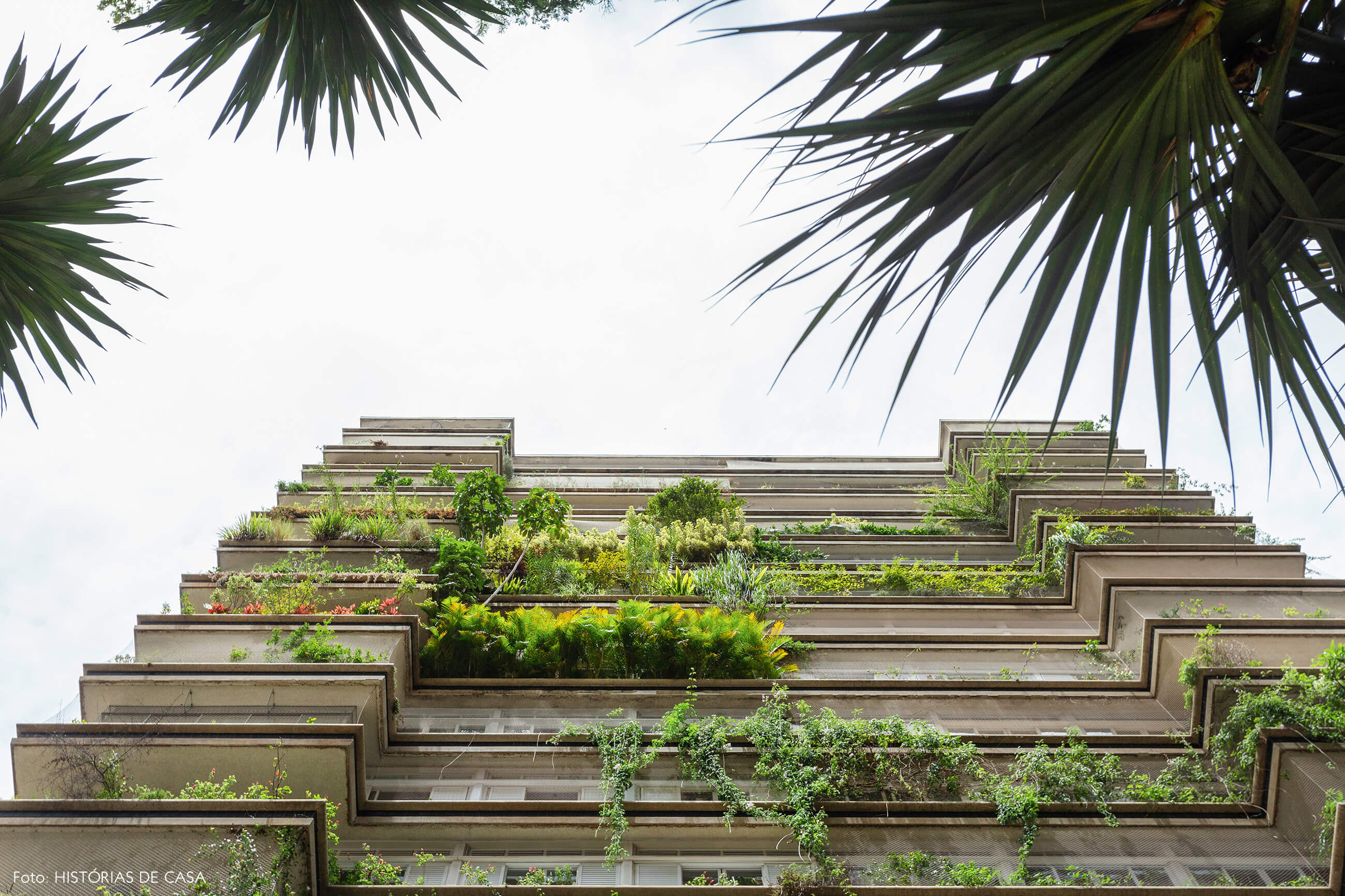 Varandas com plantas do Edifício Parque das Hortênsias, de Artacho Jurado