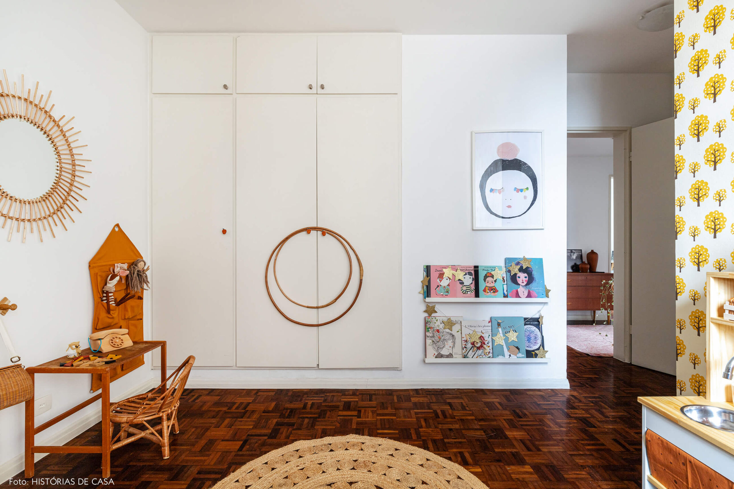 vanessa-decoração-ap-52-quarto-criança-com-moveis-de-madeira