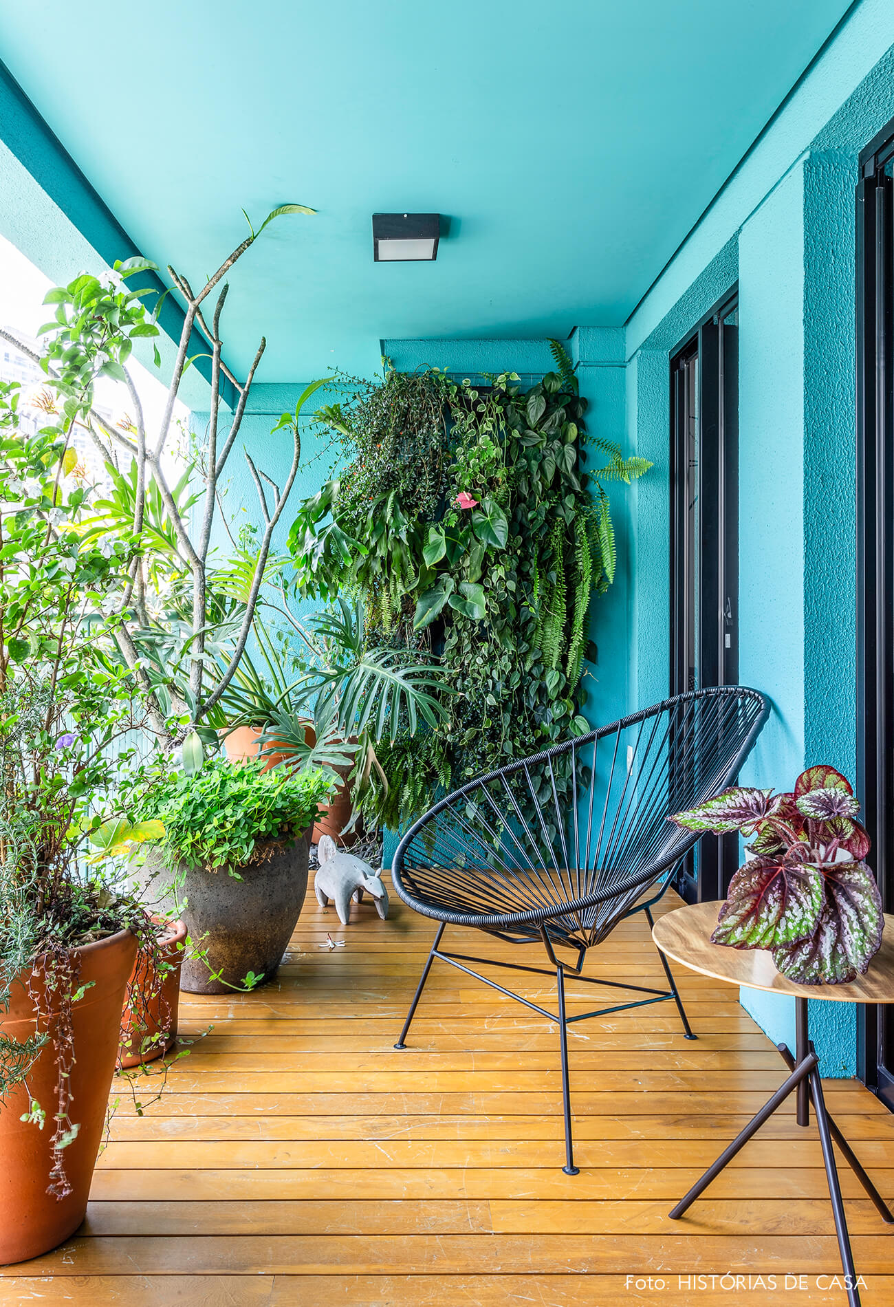 varanda-azul-e-cadeira-acapulco