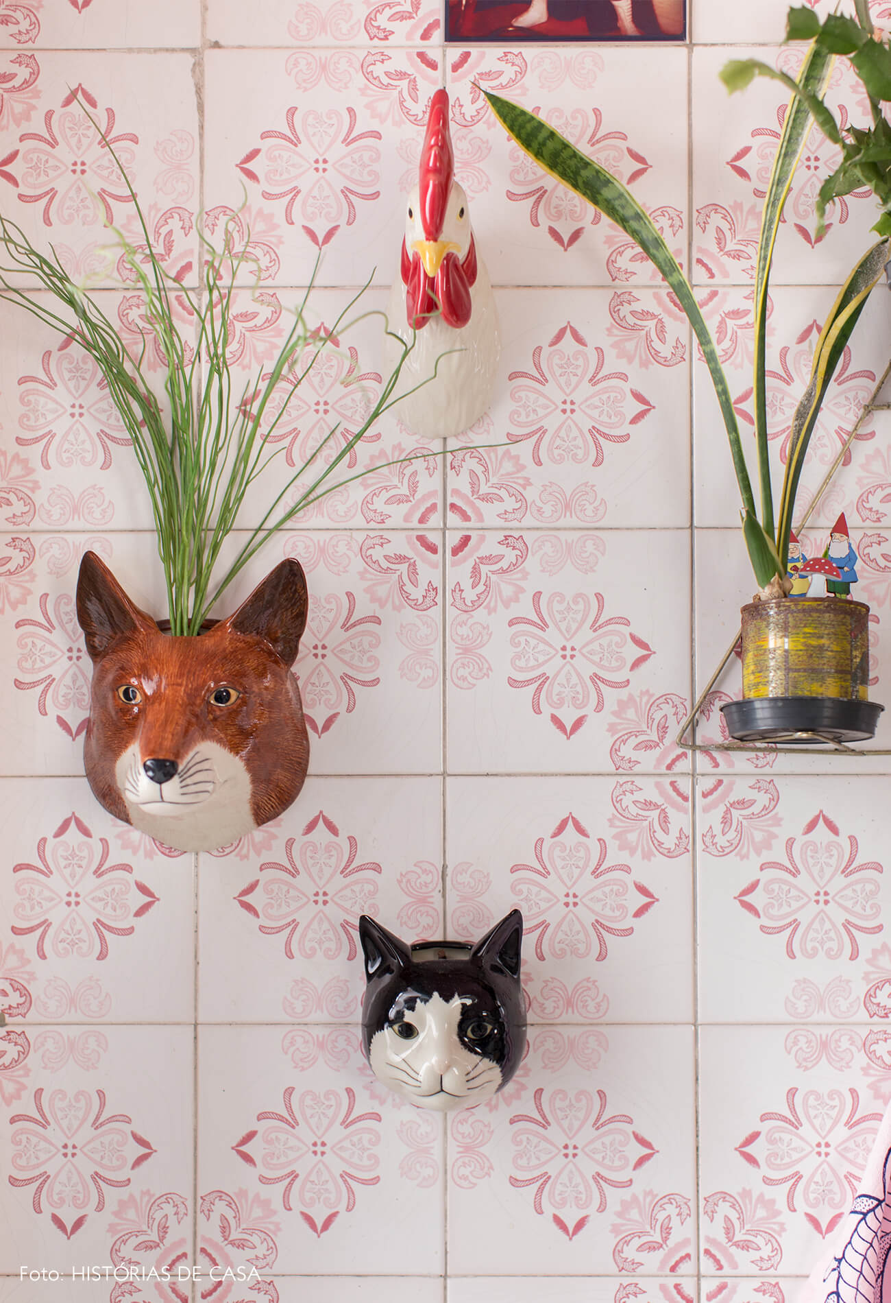 cabeças-vaso-em-azulejo-rosa