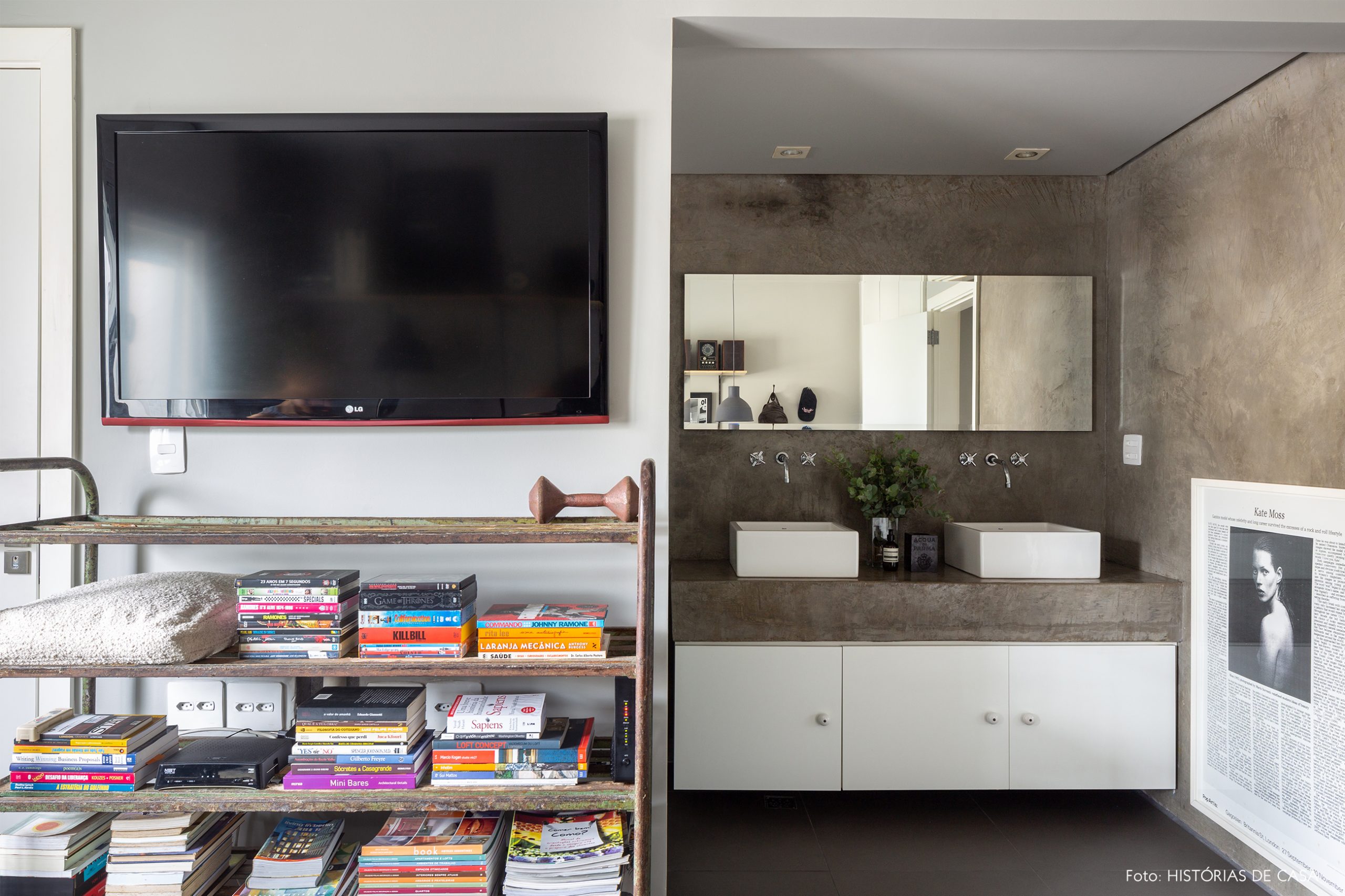 decoração quarto com estante ferro e banheiro com parede de cimento queimadodecoração quarto com estante ferro e banheiro com parede de cimento queimado