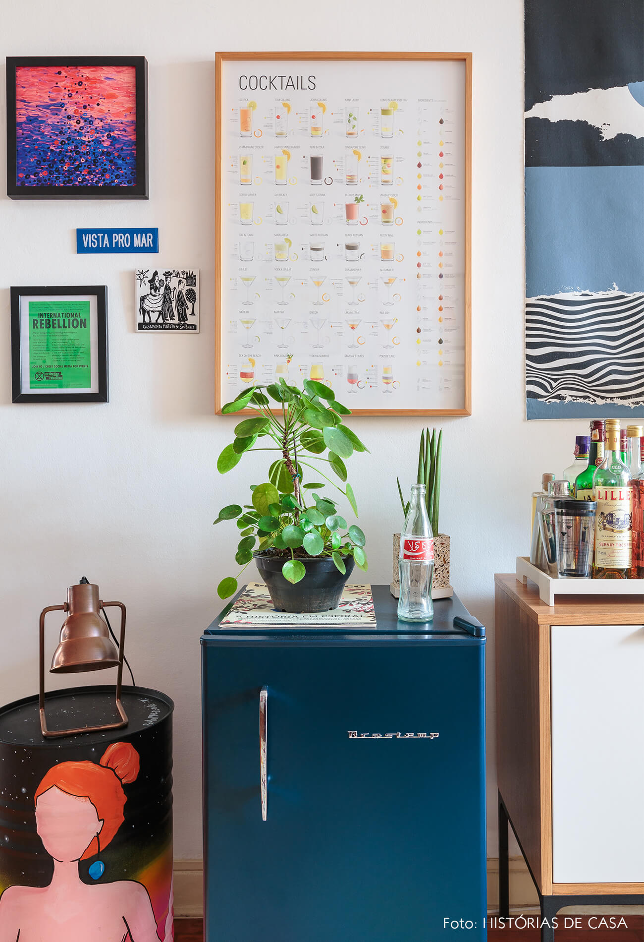 decoração sala frigobar vintage