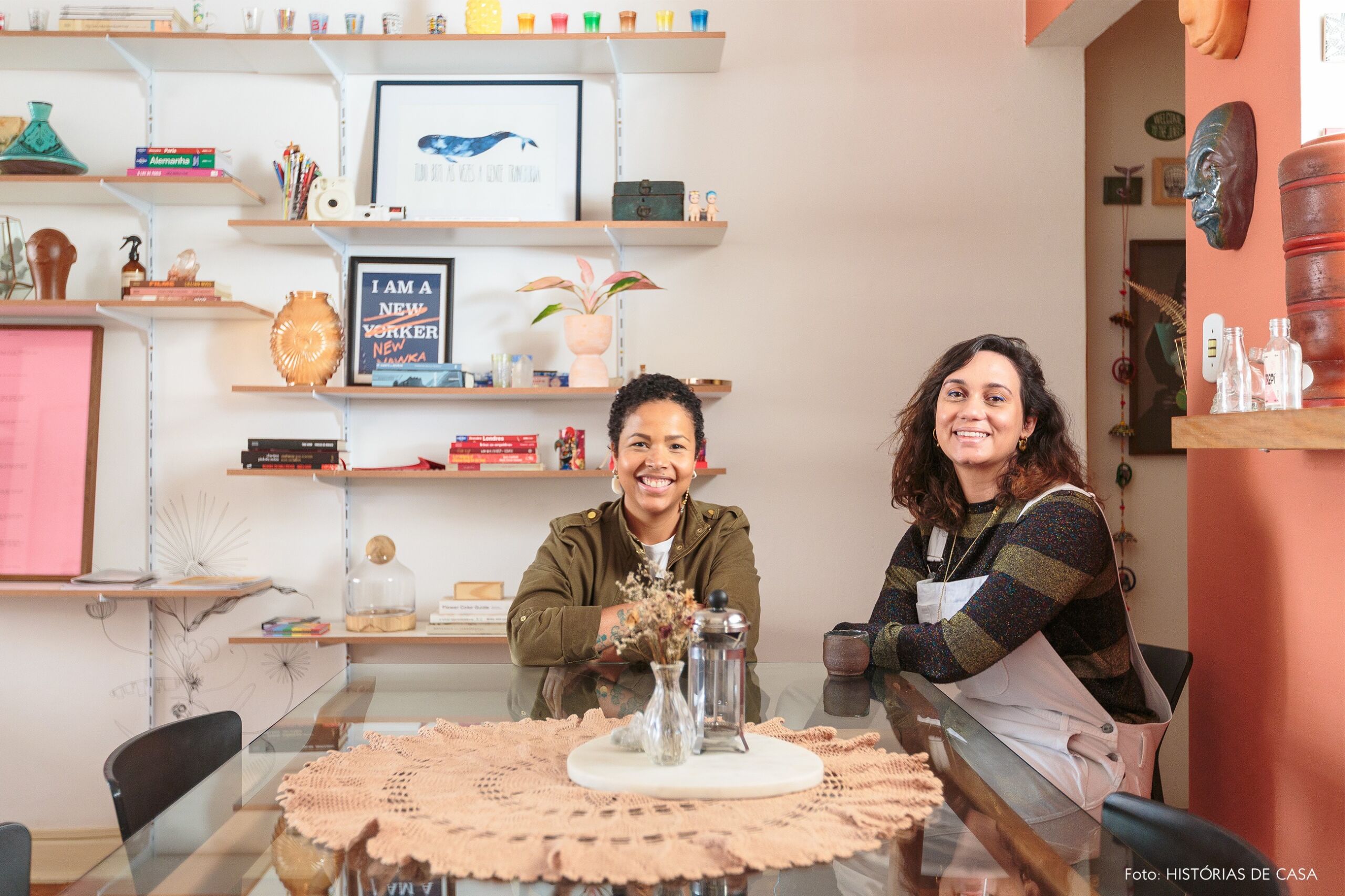 decoração retrato sala jantar parede terracota