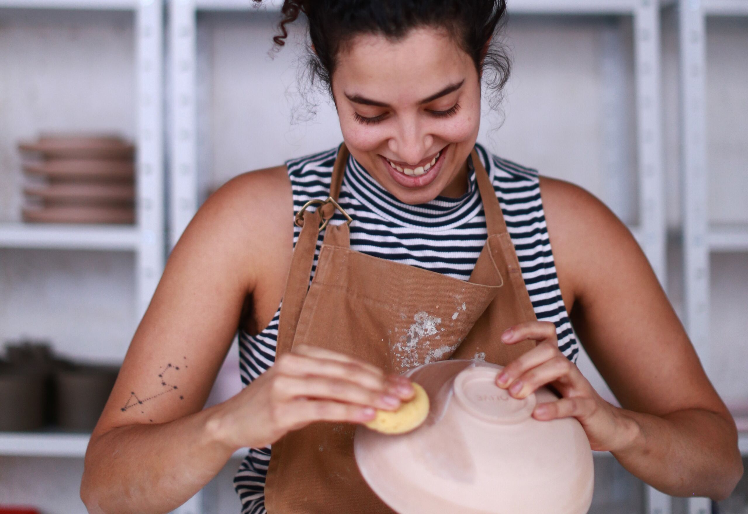 Cerâmica artesanal em casa, como começar com Olive Cerâmica