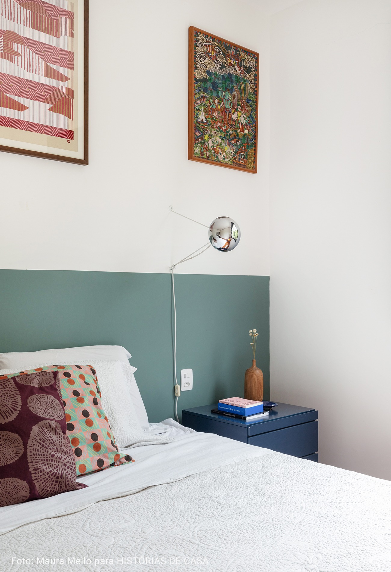 quarto com meia parede azul