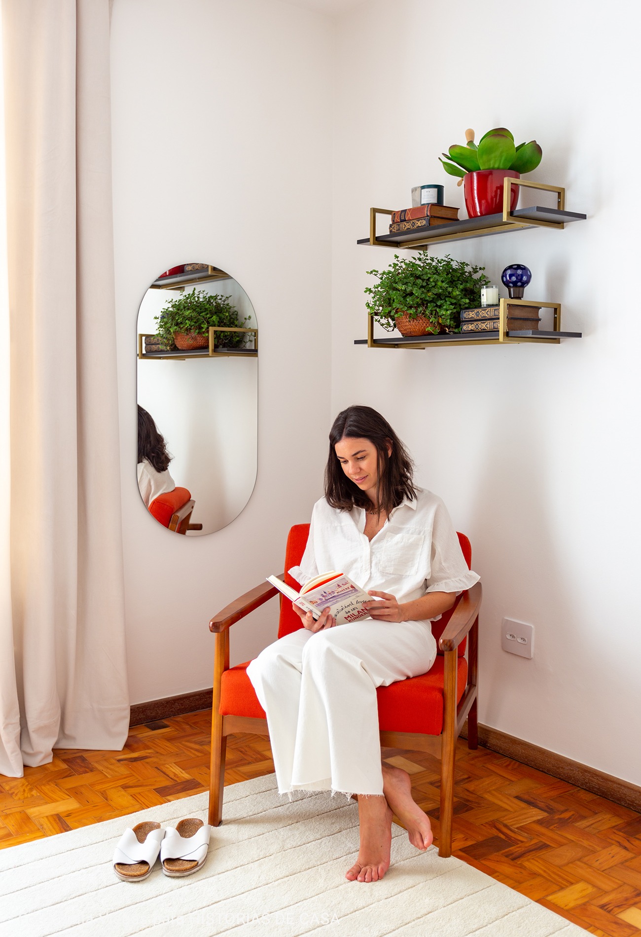 quarto com espaço pars leitura