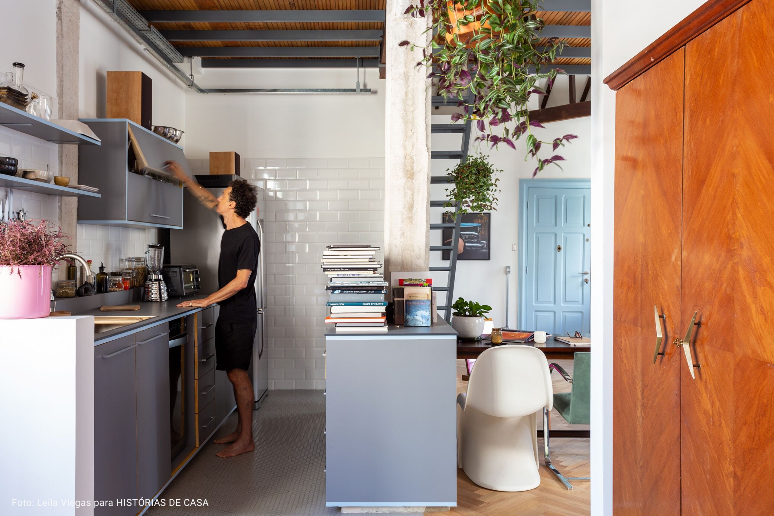 cozinha integrada com quarto