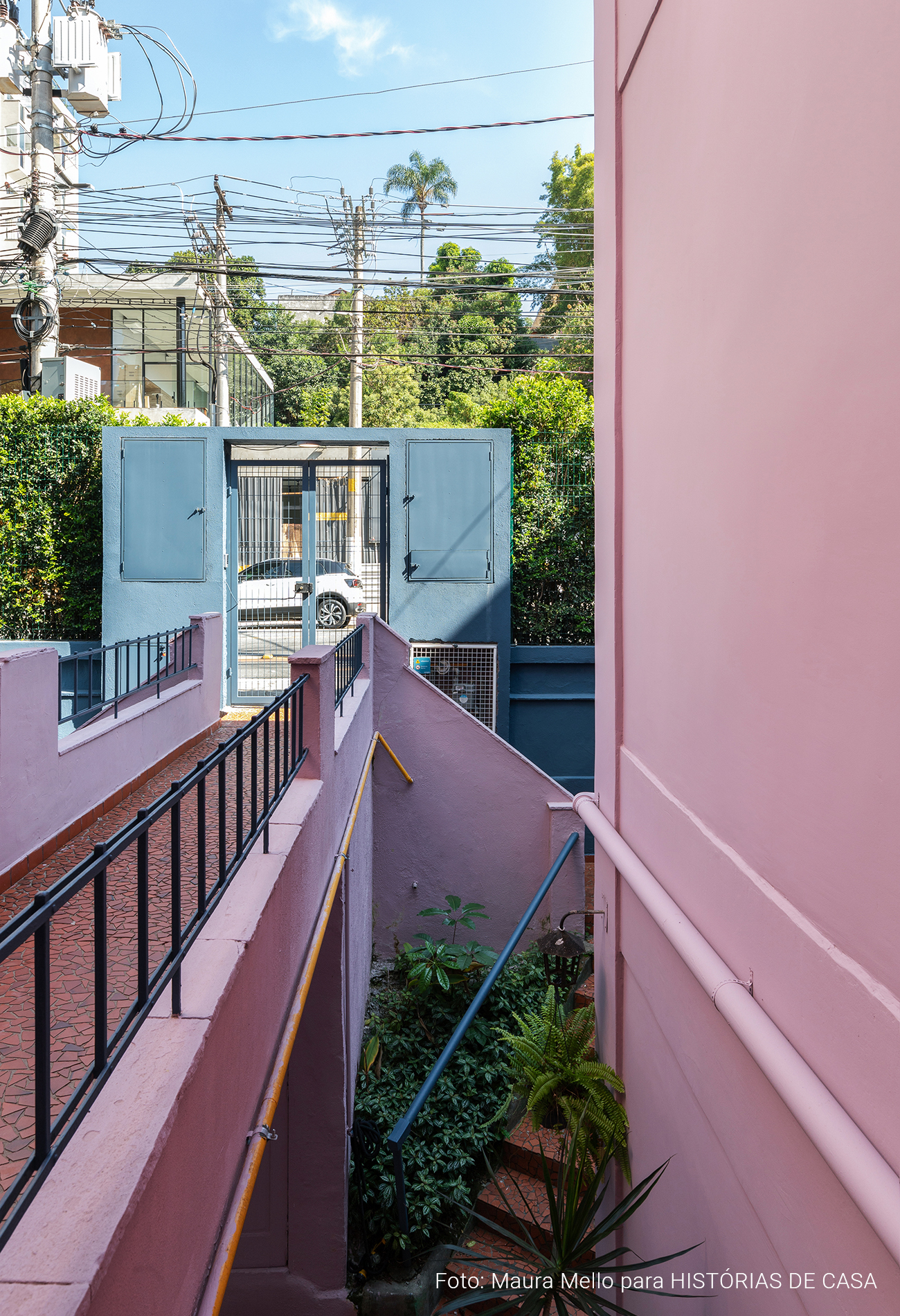 Antes e Depois pintura fachada colorida, prédio Santo Antônio Histórias de Casa