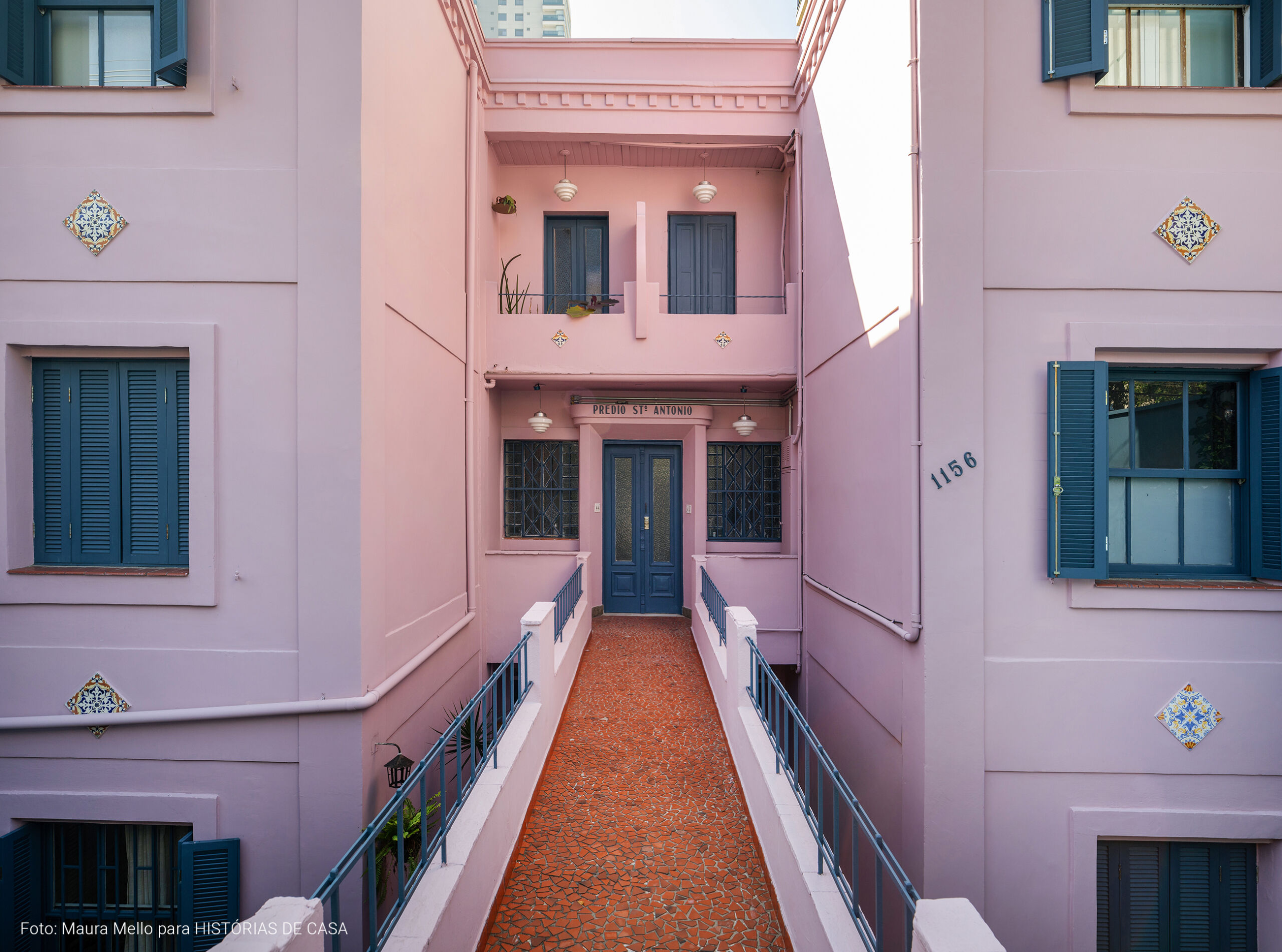 Antes e Depois pintura fachada colorida, prédio Santo Antônio Histórias de Casa