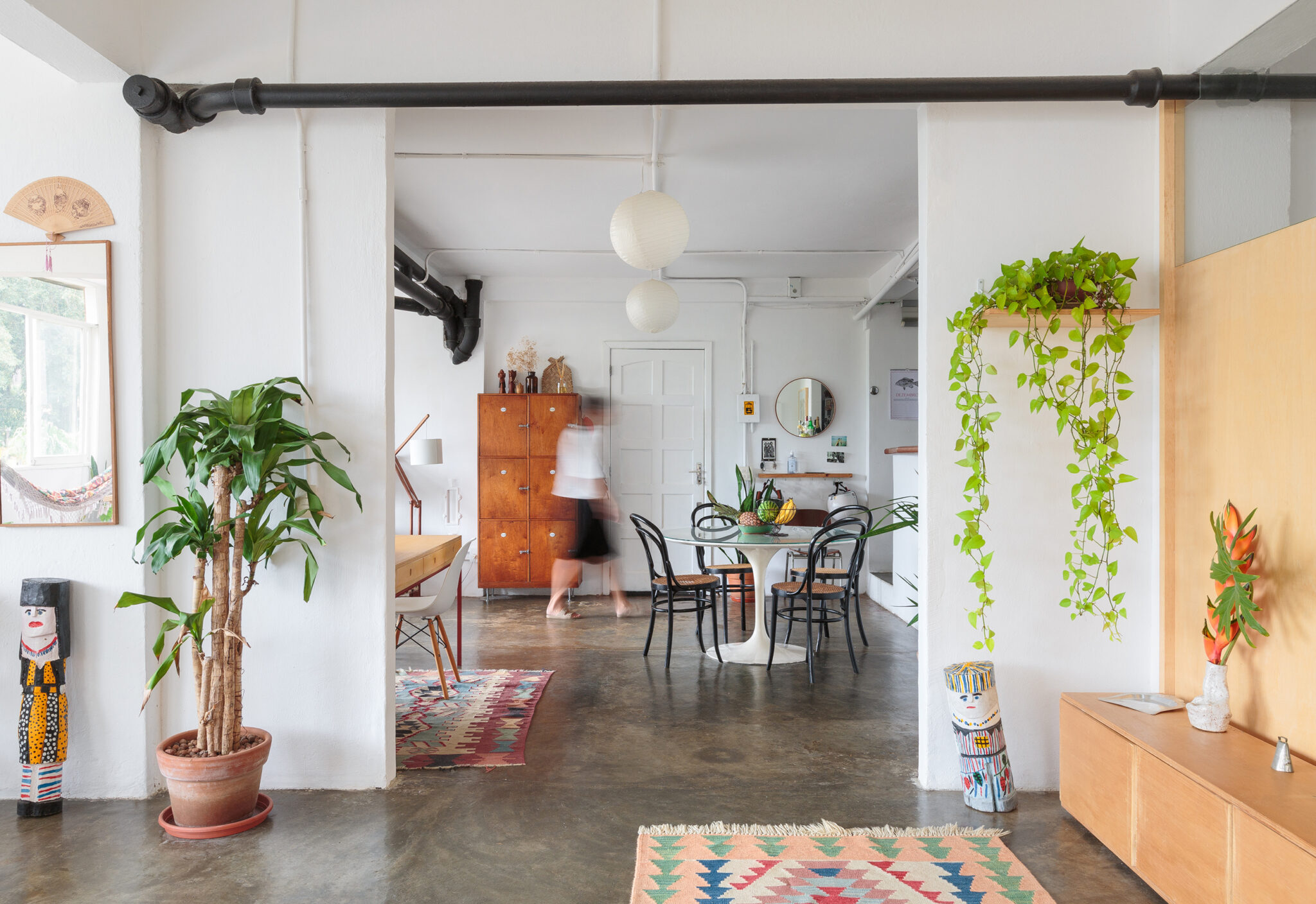 Apartamento pequeno tem boas soluções e decoração escandinava - Casa e  Jardim