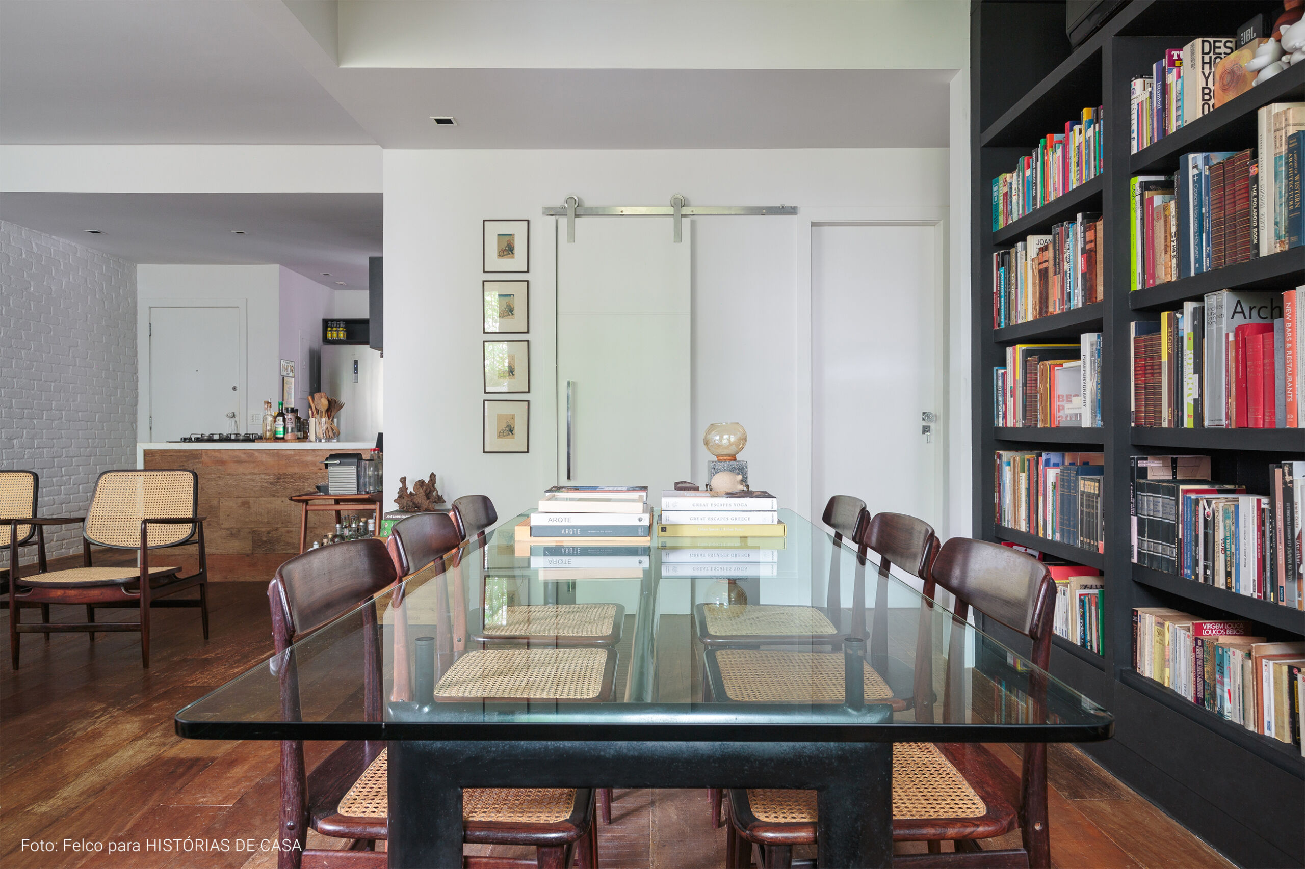 Apartamento com decoração clean e minimalista no Rio de Janeiro