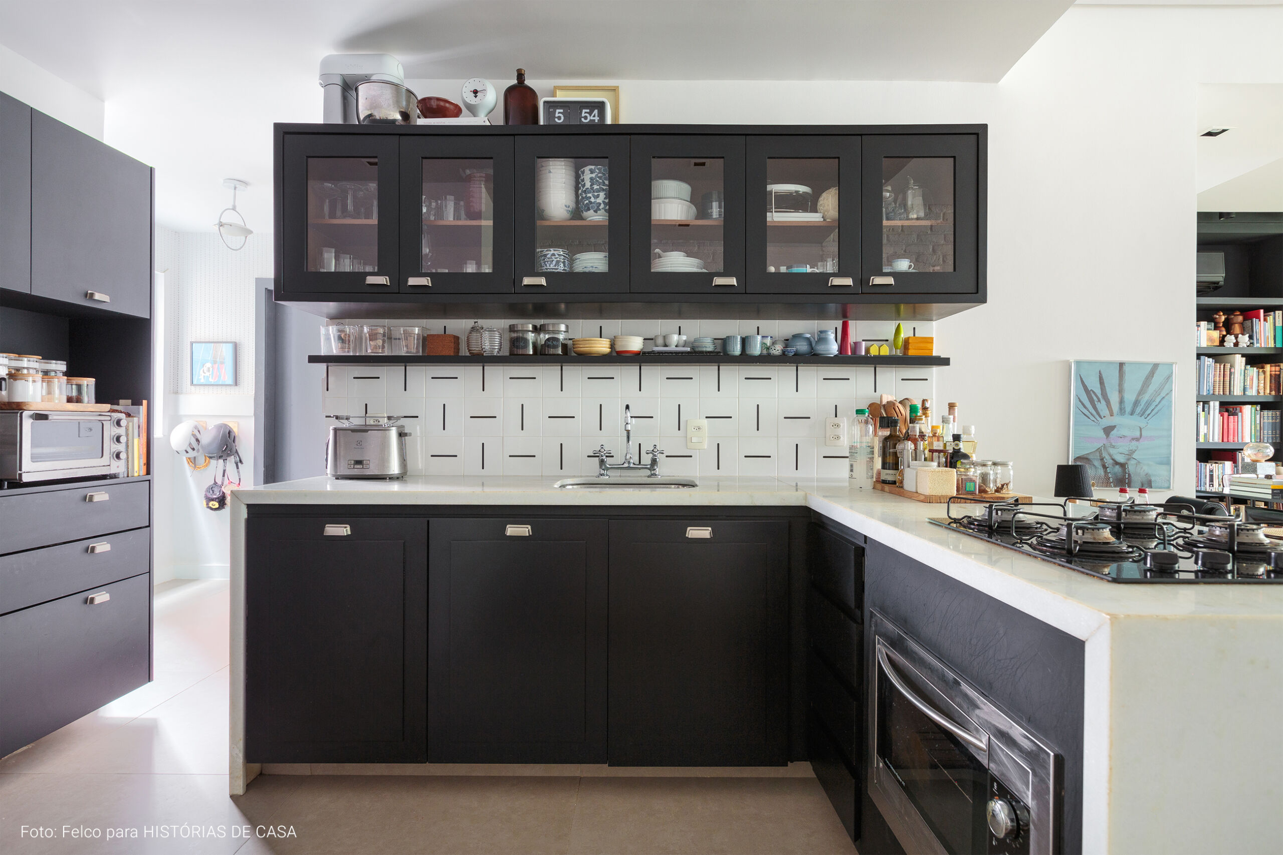 Apartamento com decoração clean e minimalista no Rio de Janeiro