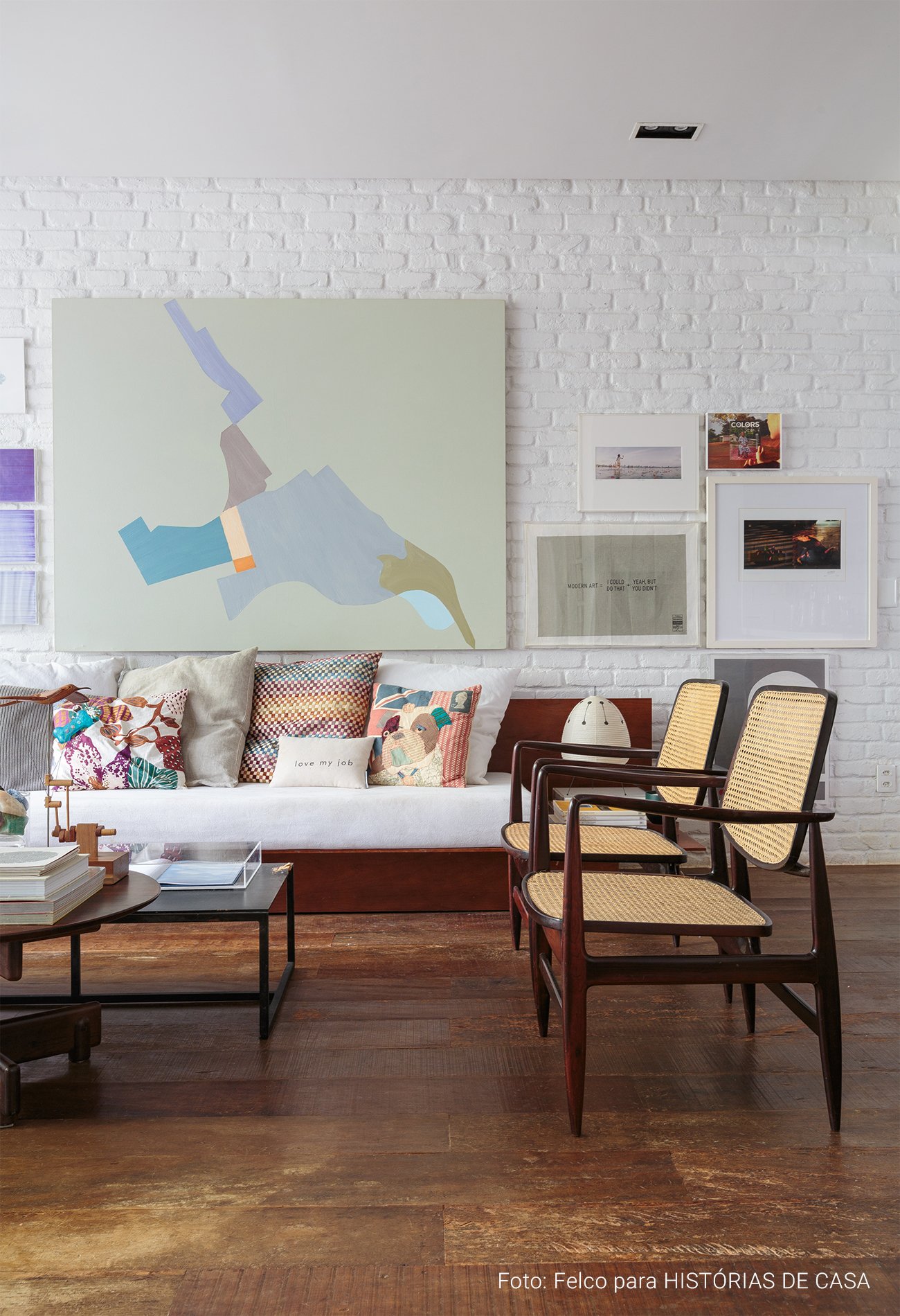 Apartamento com decoração clean e minimalista no Rio de Janeiro