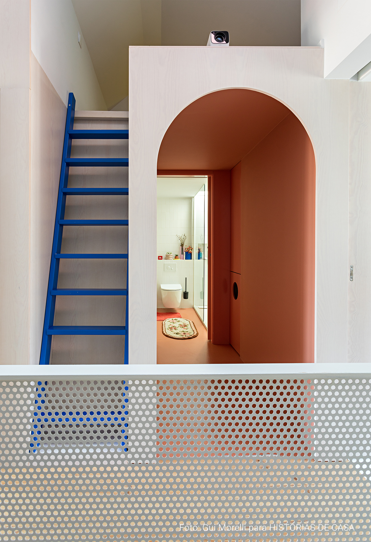 Apartamento em Portugal com decoração acolhedora e criativa