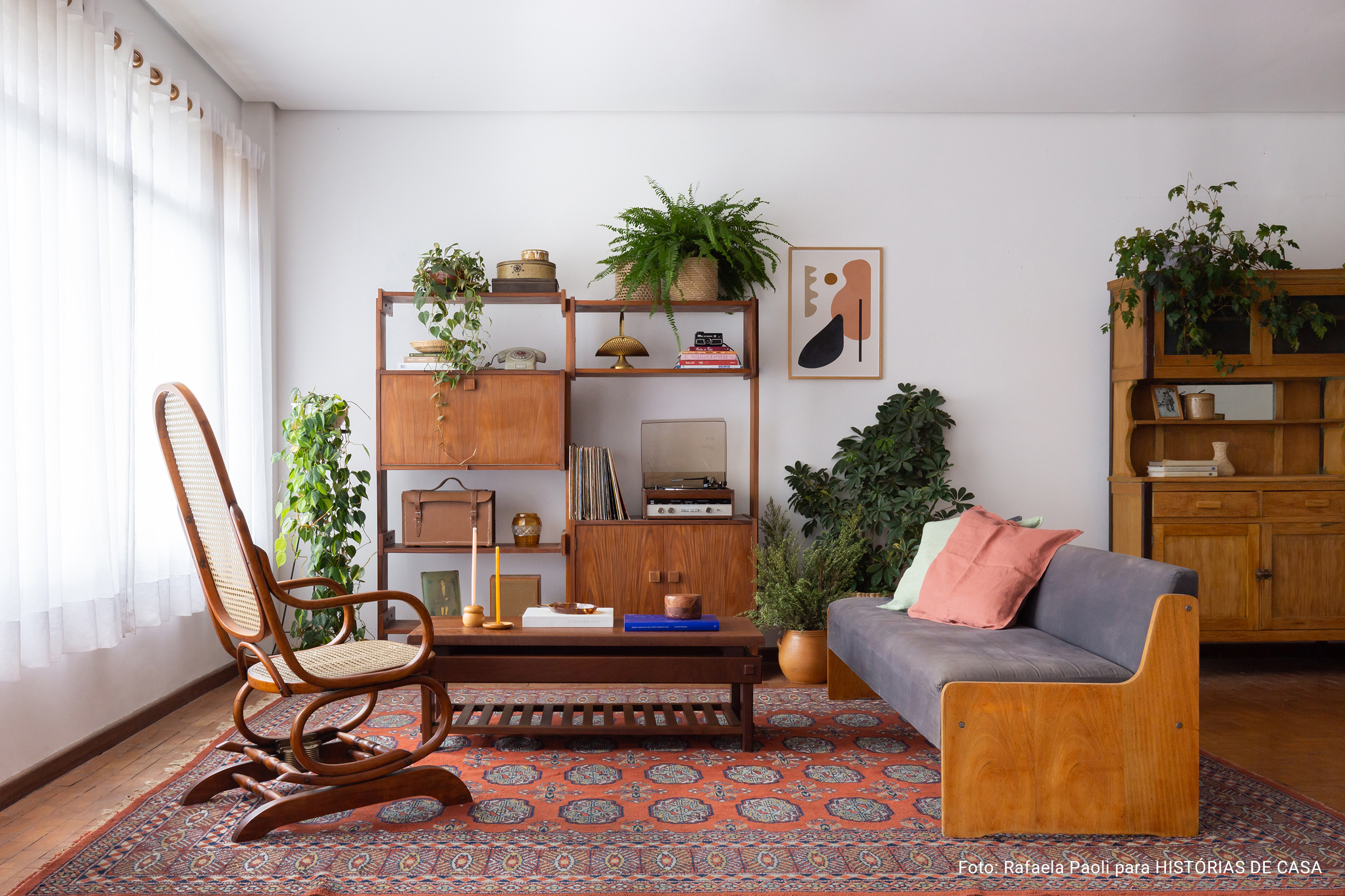 Jardin Velharia: garimpo on-line de móveis antigos