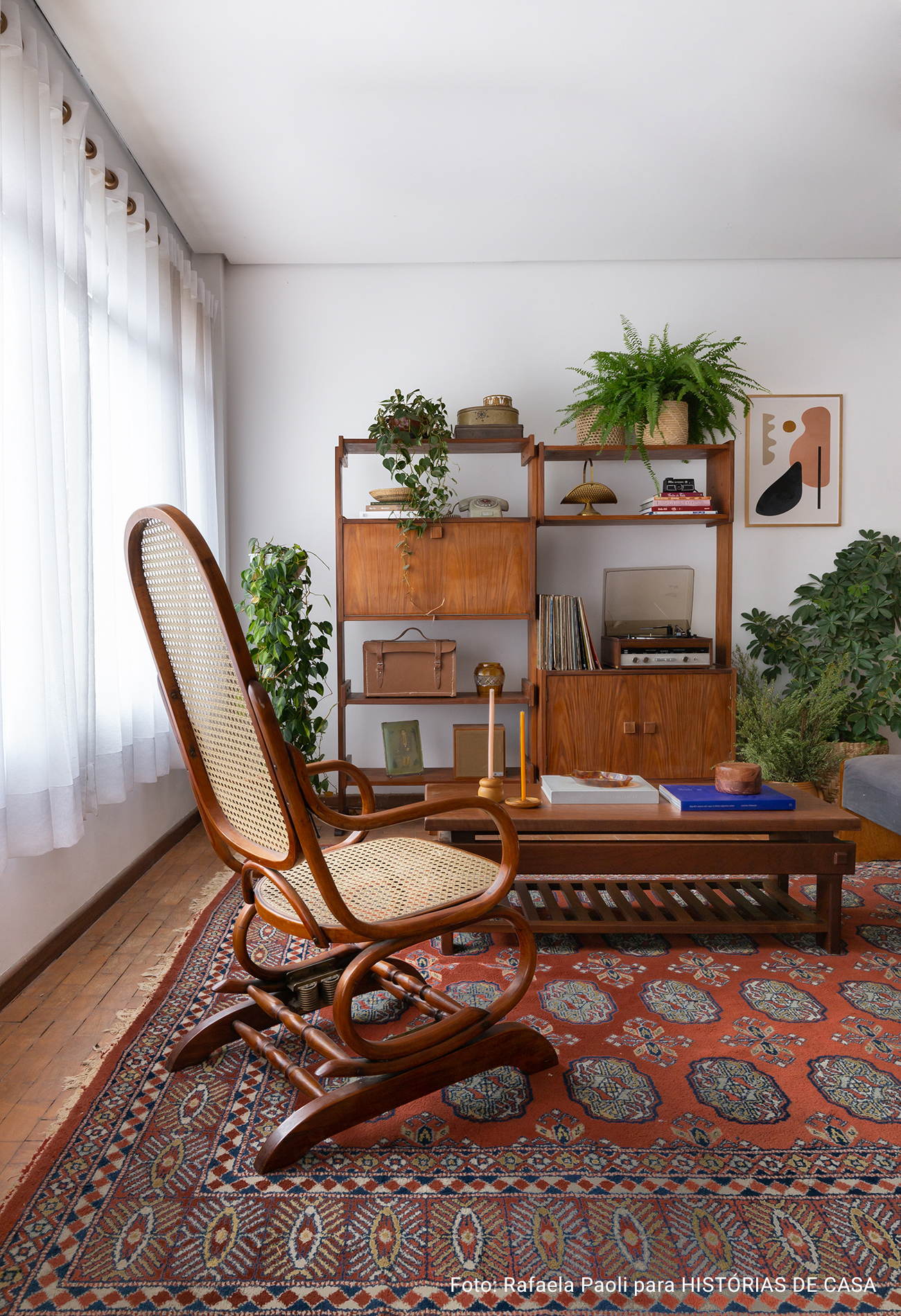 Jardin Velharia: garimpo on-line de móveis antigos