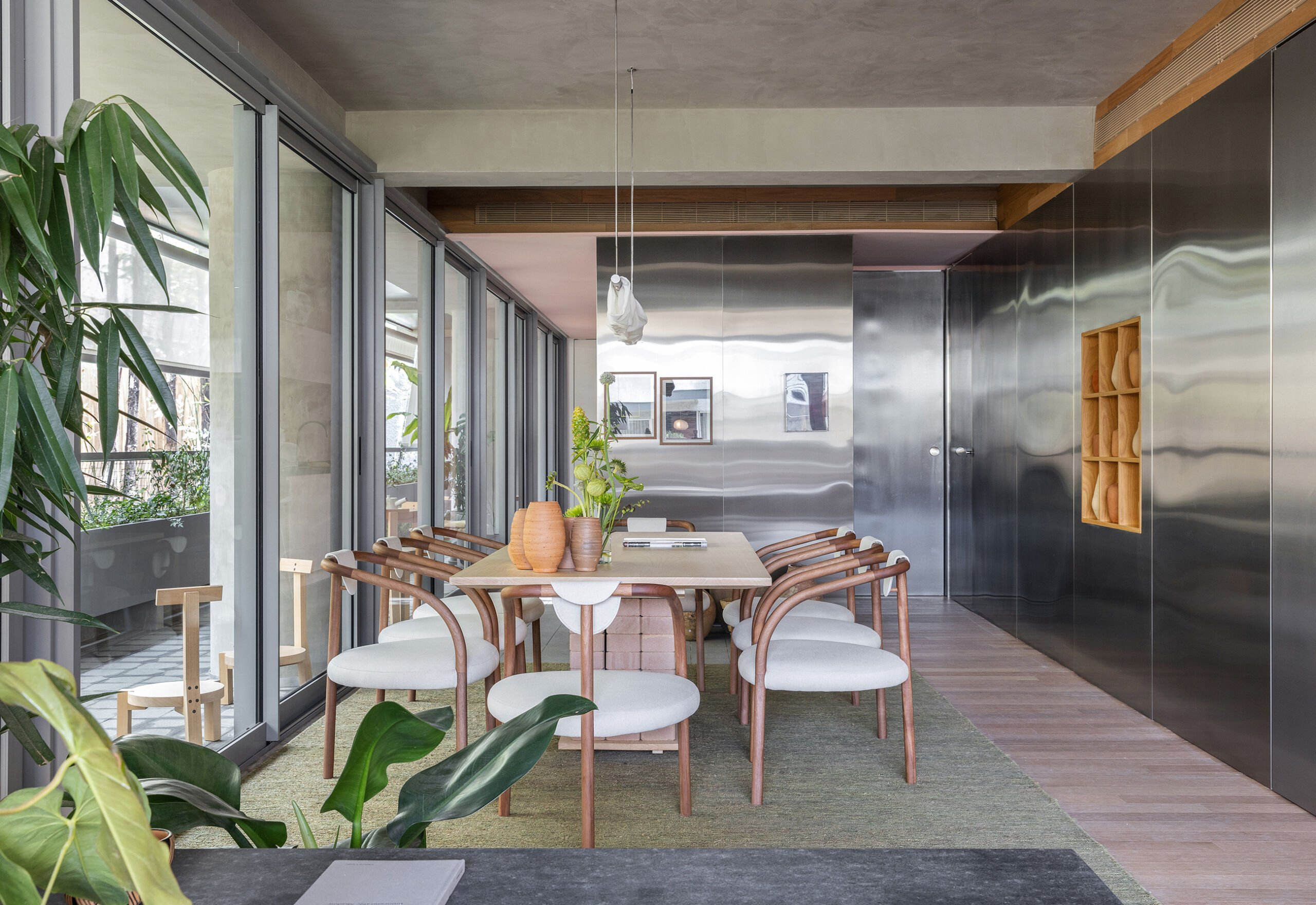 Idea Zarvos Terra Céu decorado, decoração contemporânea com jardim