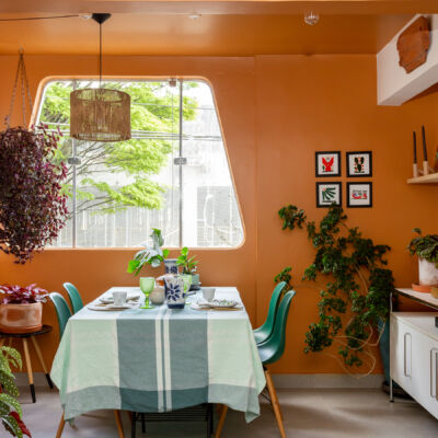 Antes e depois sala de jantar colorida com plantas, apartamento em São Paulo