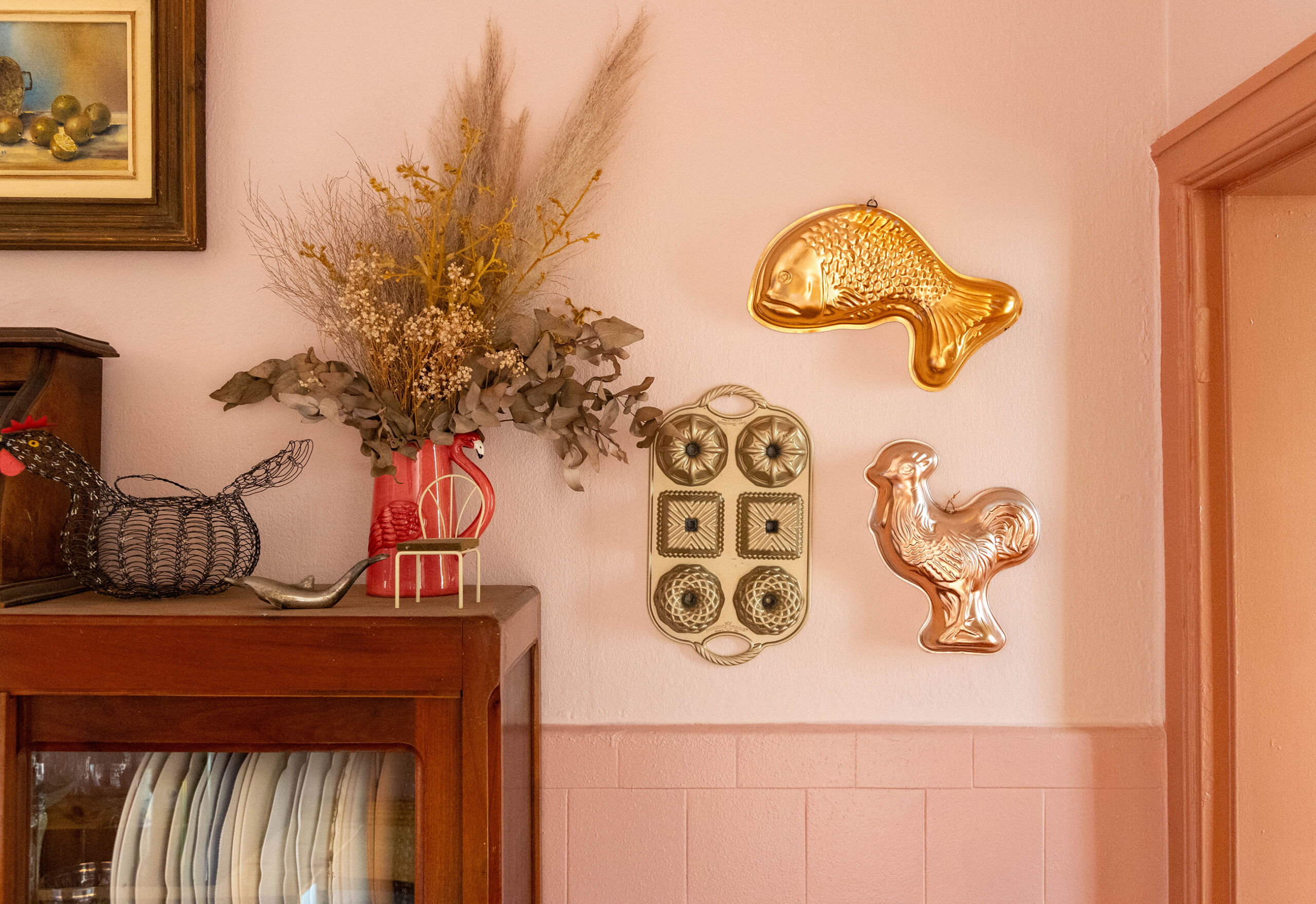 Com as novas cores, o clima da casa mudou totalmente! A pintura trouxe mais personalidade e amarrou toda a decoração, materializando a identidade de cada um dos cômodos