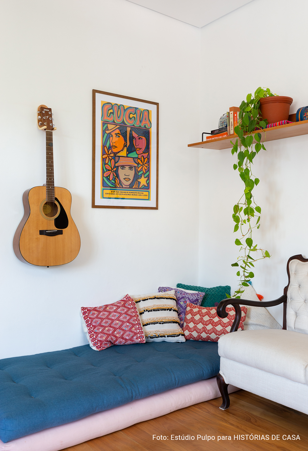 Casa de vila antiga reformada com grande área externa e jardim ensolarado, Histórias de Casa