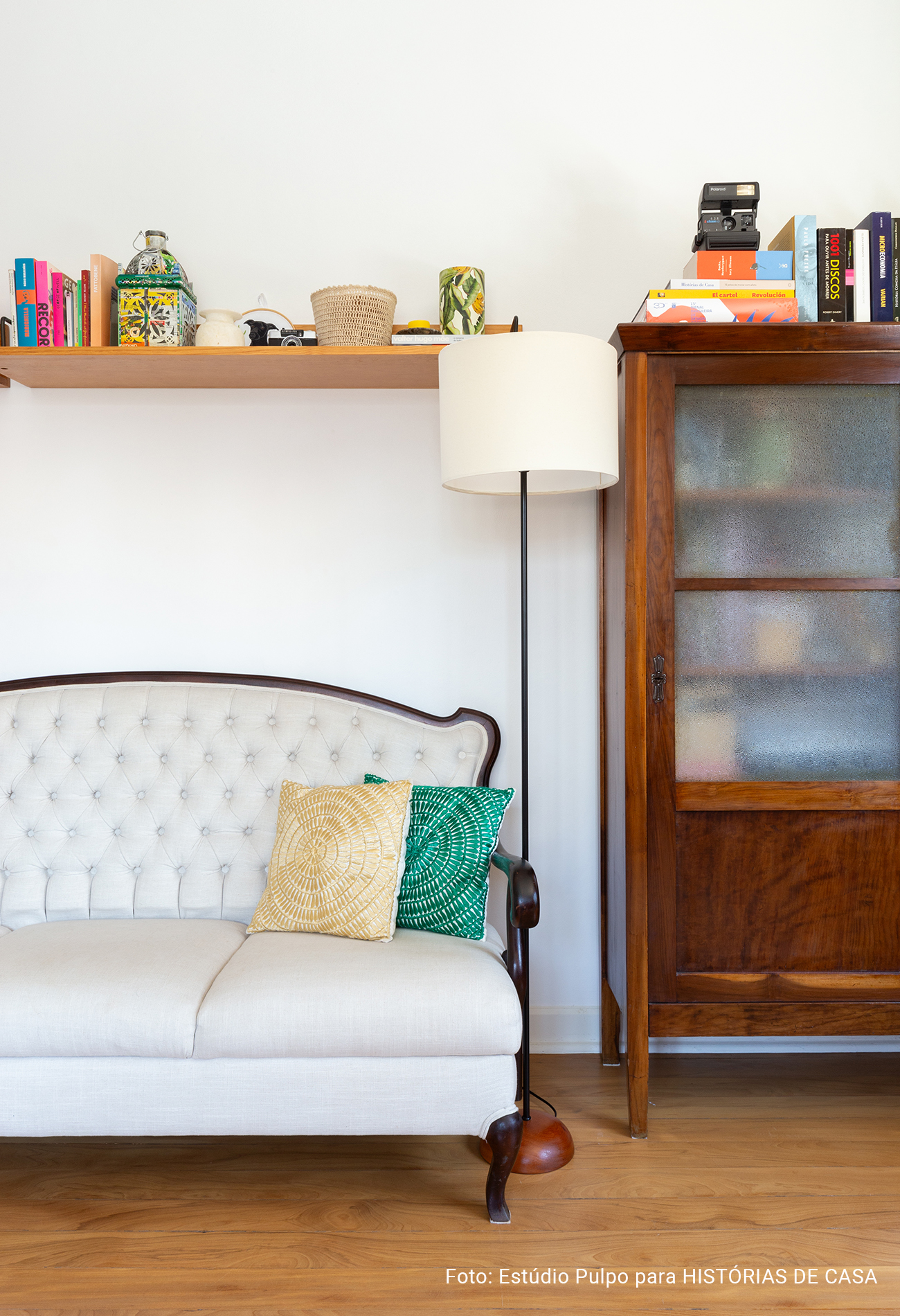 Casa de vila antiga reformada com grande área externa e jardim ensolarado, Histórias de Casa