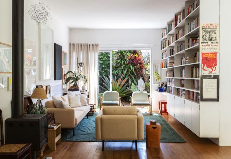 Casa arquiteta Anna Ferrari com Teto Casa, casa antiga com jardim, reforma contemporânea