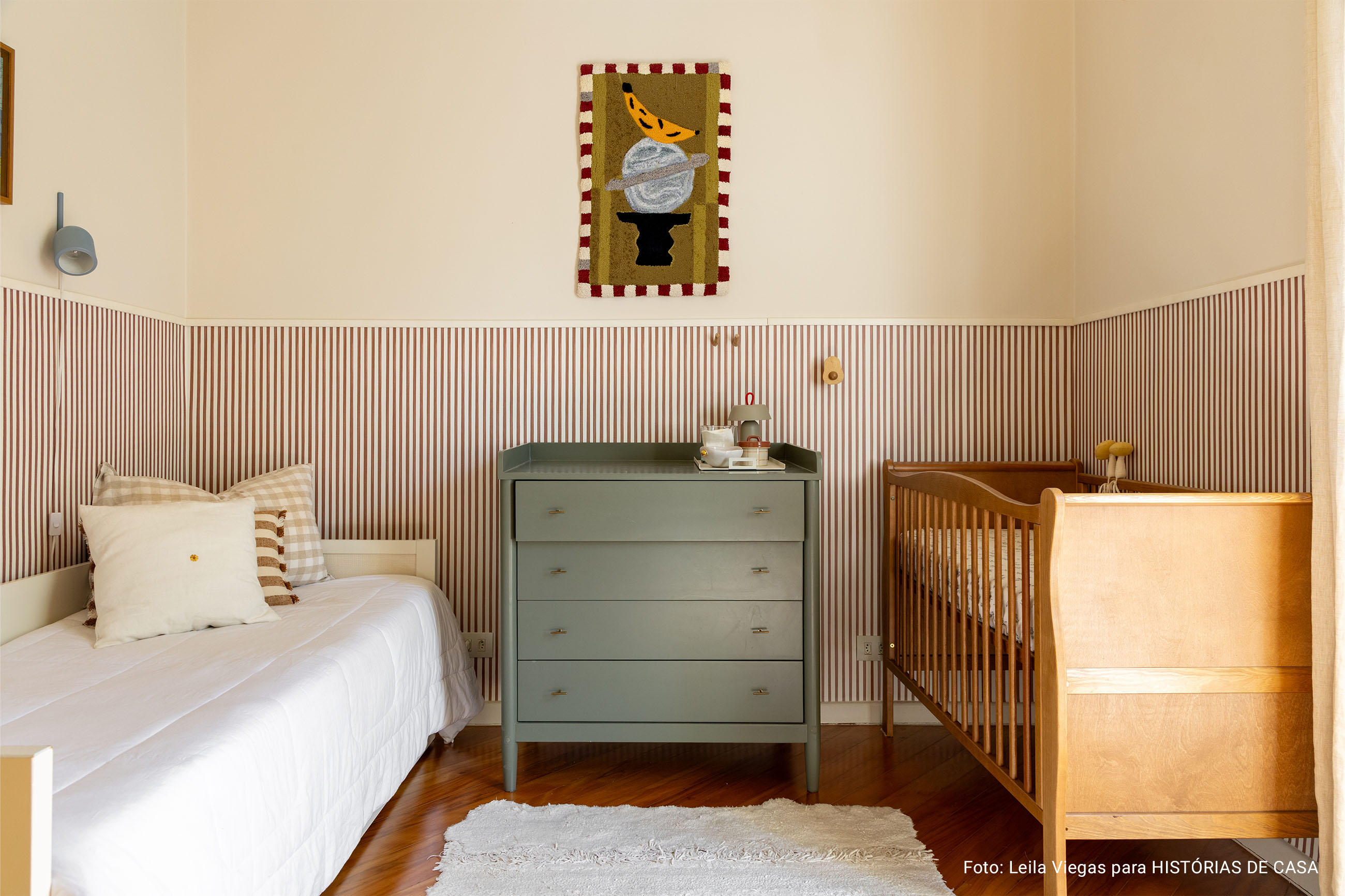 Decoração da casinha dos sonhos da designer Gabi - casa integrada com hall colorido, quarto de criança e brinquedoteca