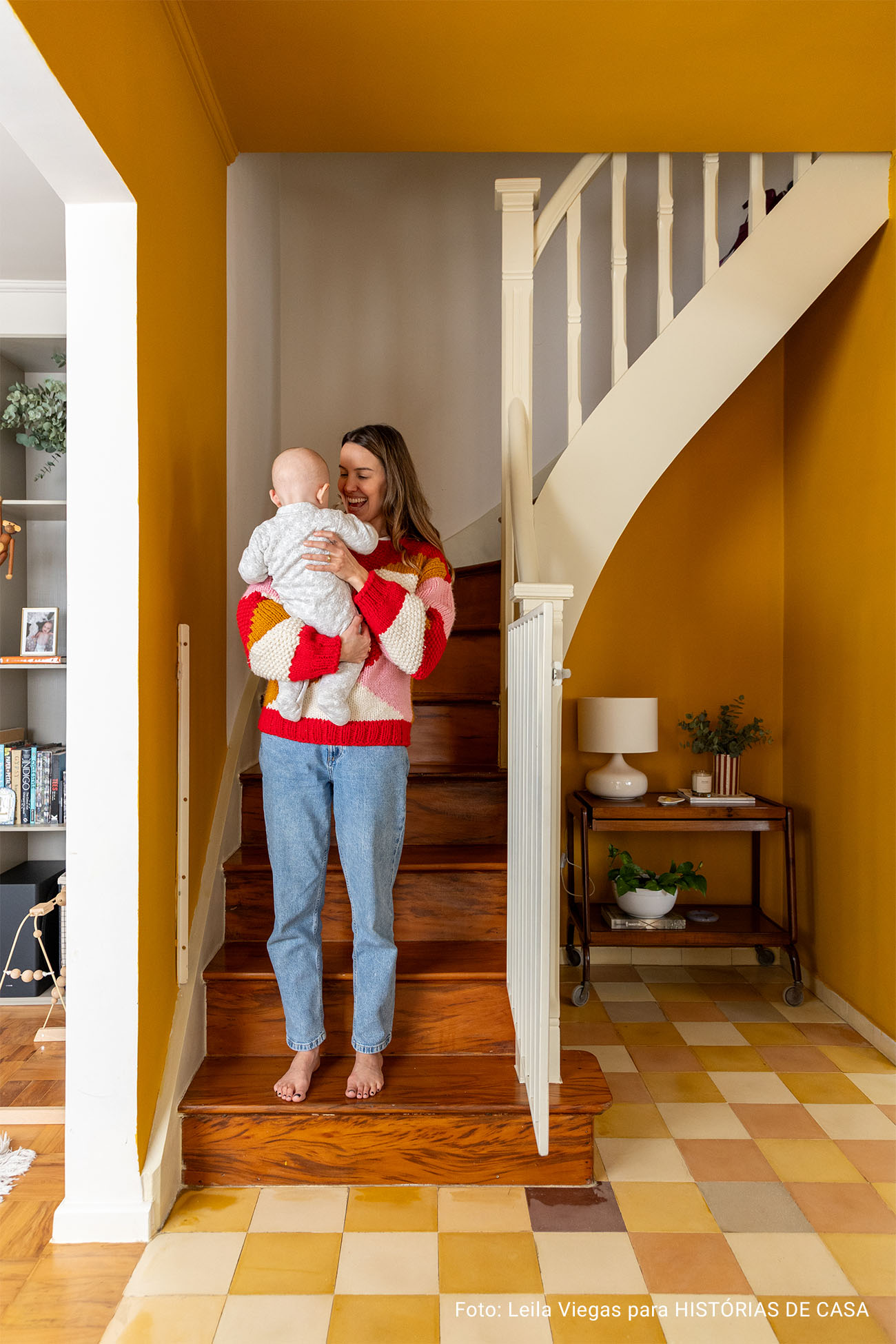 Decoração da casinha dos sonhos da designer Gabi - casa integrada com hall colorido, quarto de criança e brinquedoteca