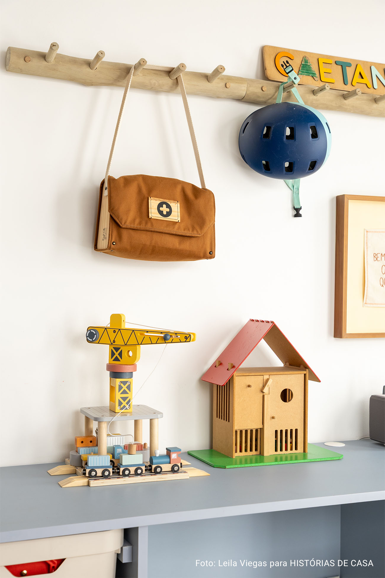 Decoração da casinha dos sonhos da designer Gabi - casa integrada com hall colorido, quarto de criança e brinquedoteca