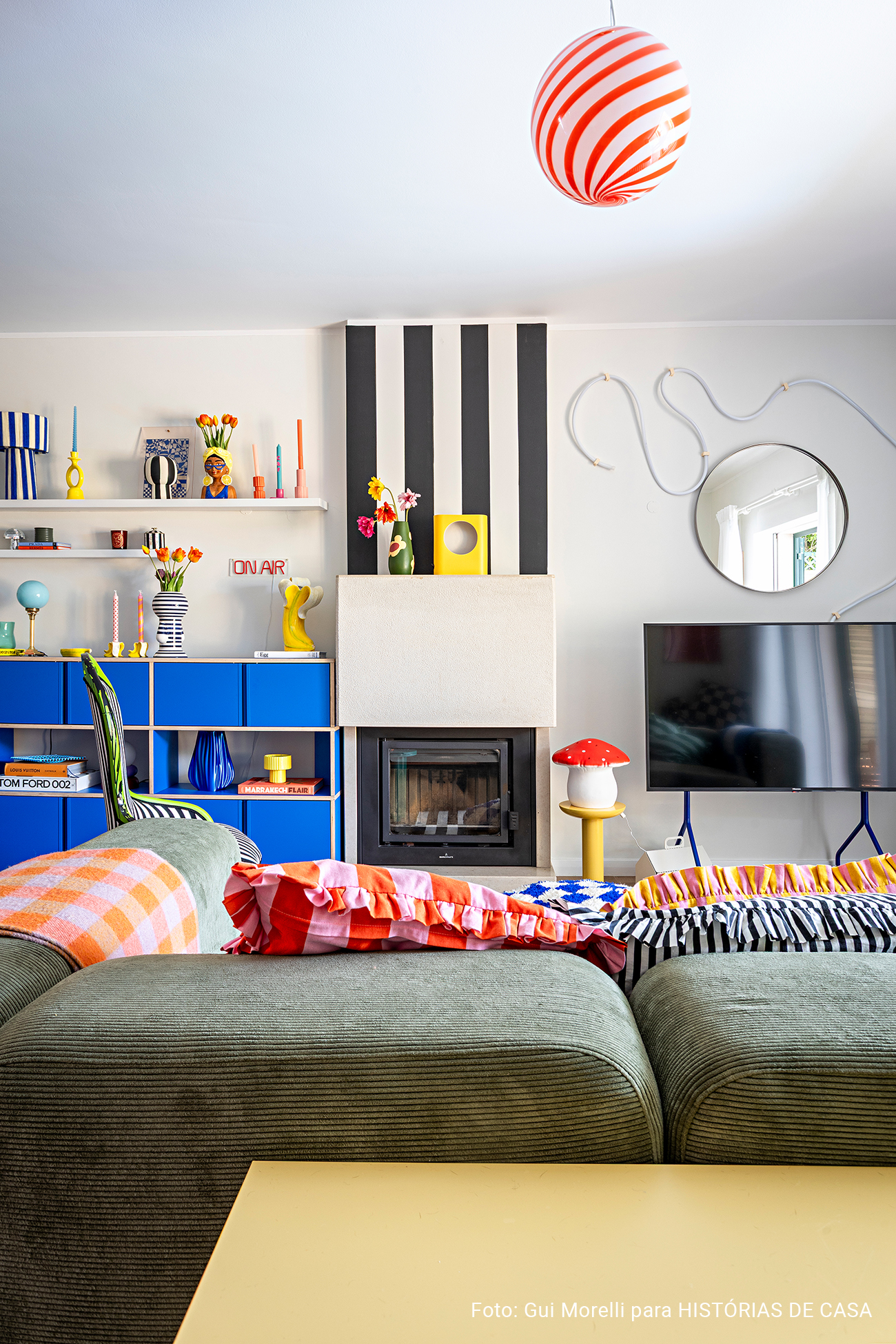 A casa mais colorida de Cascais - casa maximalista da influencer Carol Morais
