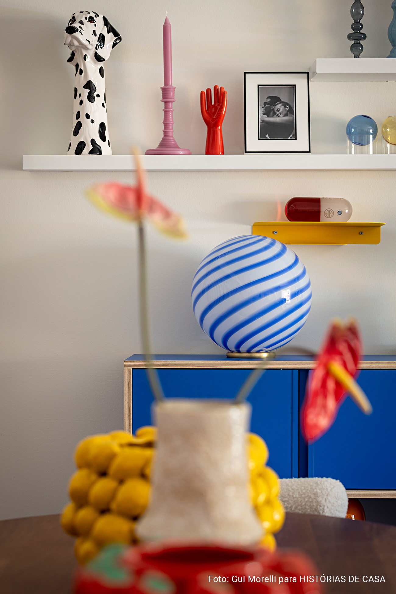 A casa mais colorida de Cascais - casa maximalista da influencer Carol Morais