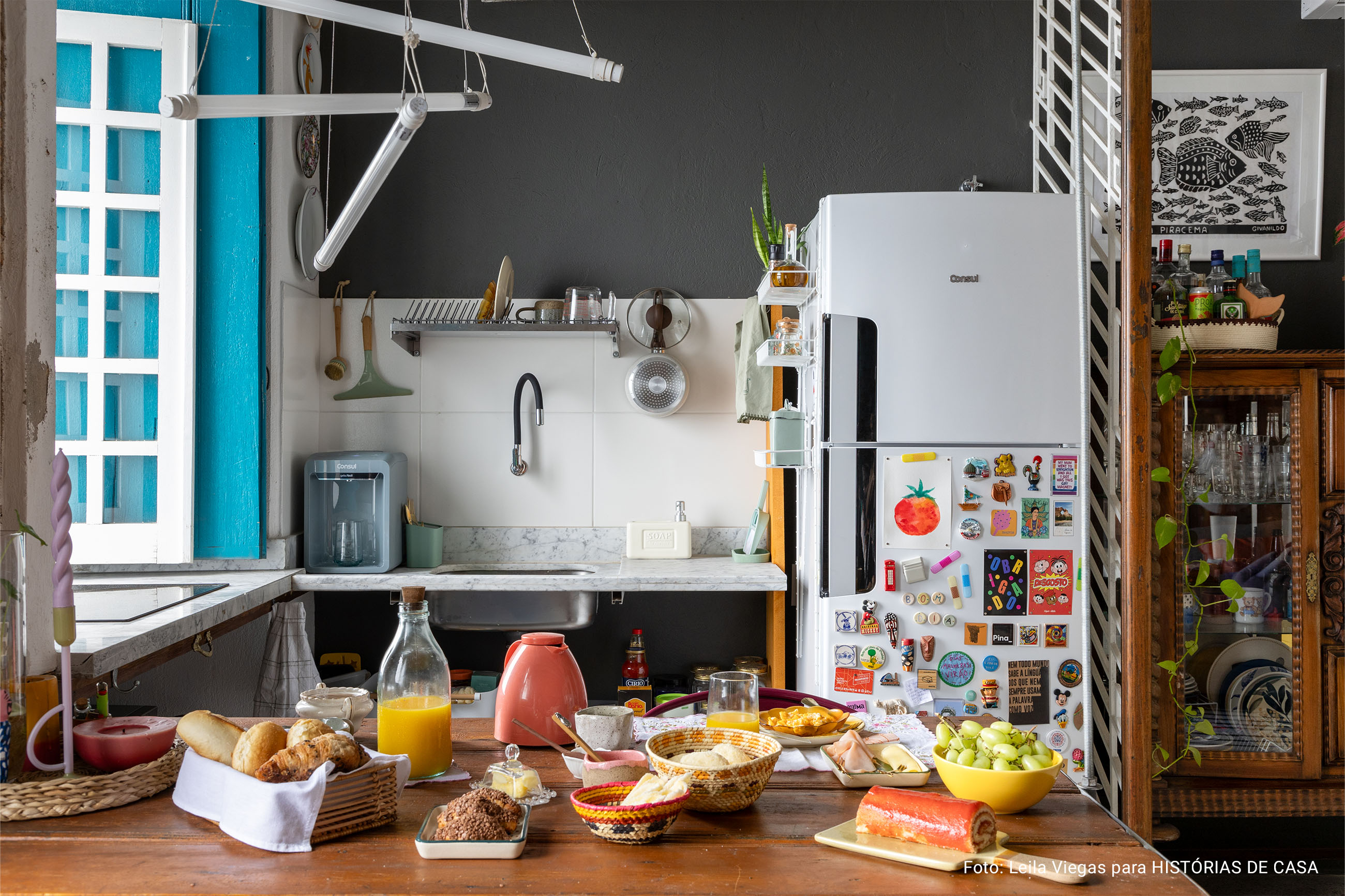 Mini apê com reuso e vista deslumbrante em Salvador - Com decoração intuitiva, este lar foi preenchido com cores, afeto e um acervo de histórias