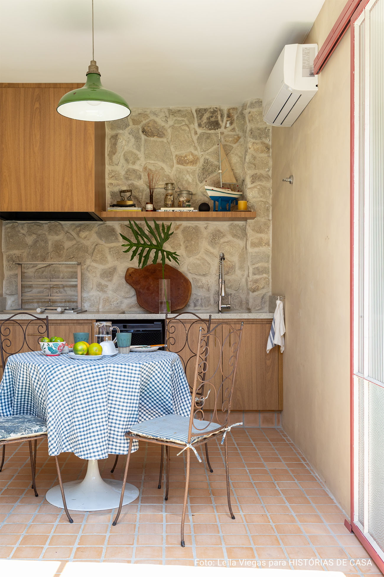 Uma casa apaixonante com garimpos e área verde