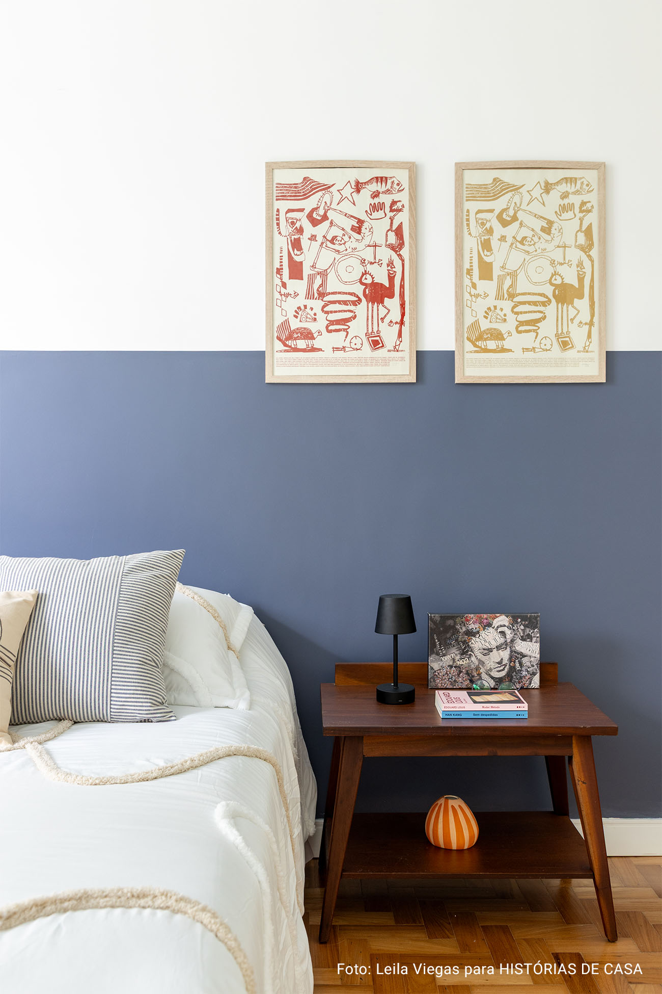 Casa em Belo Horizonte com jardim, mesa posta e piscina