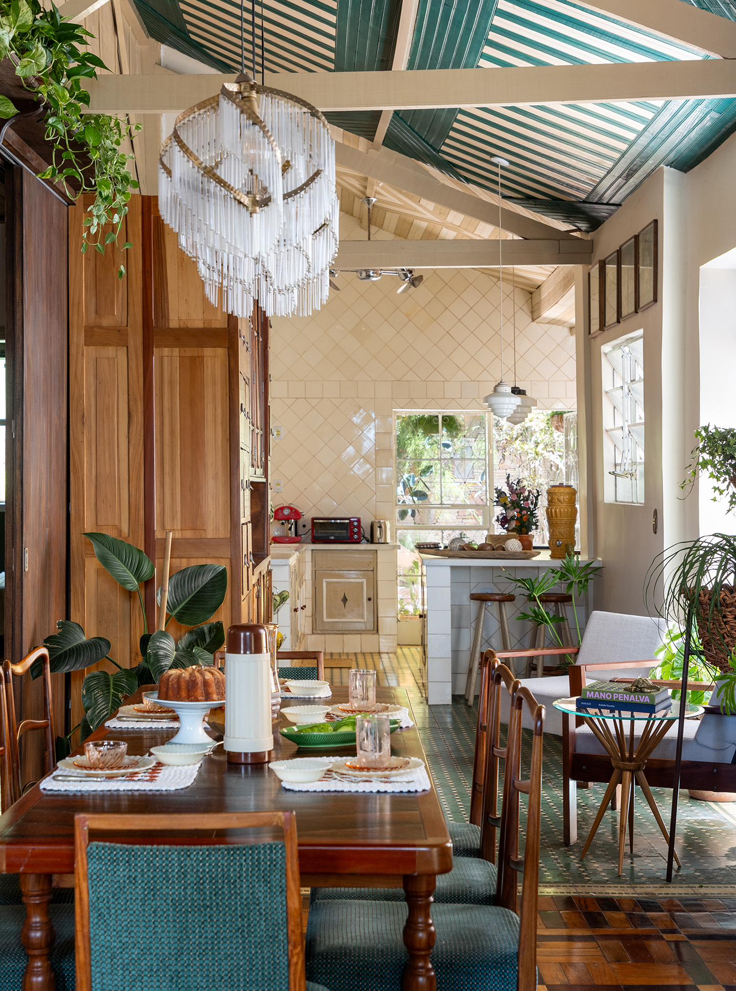 Casa dos anos 20 restaurada em Belo Horizonte