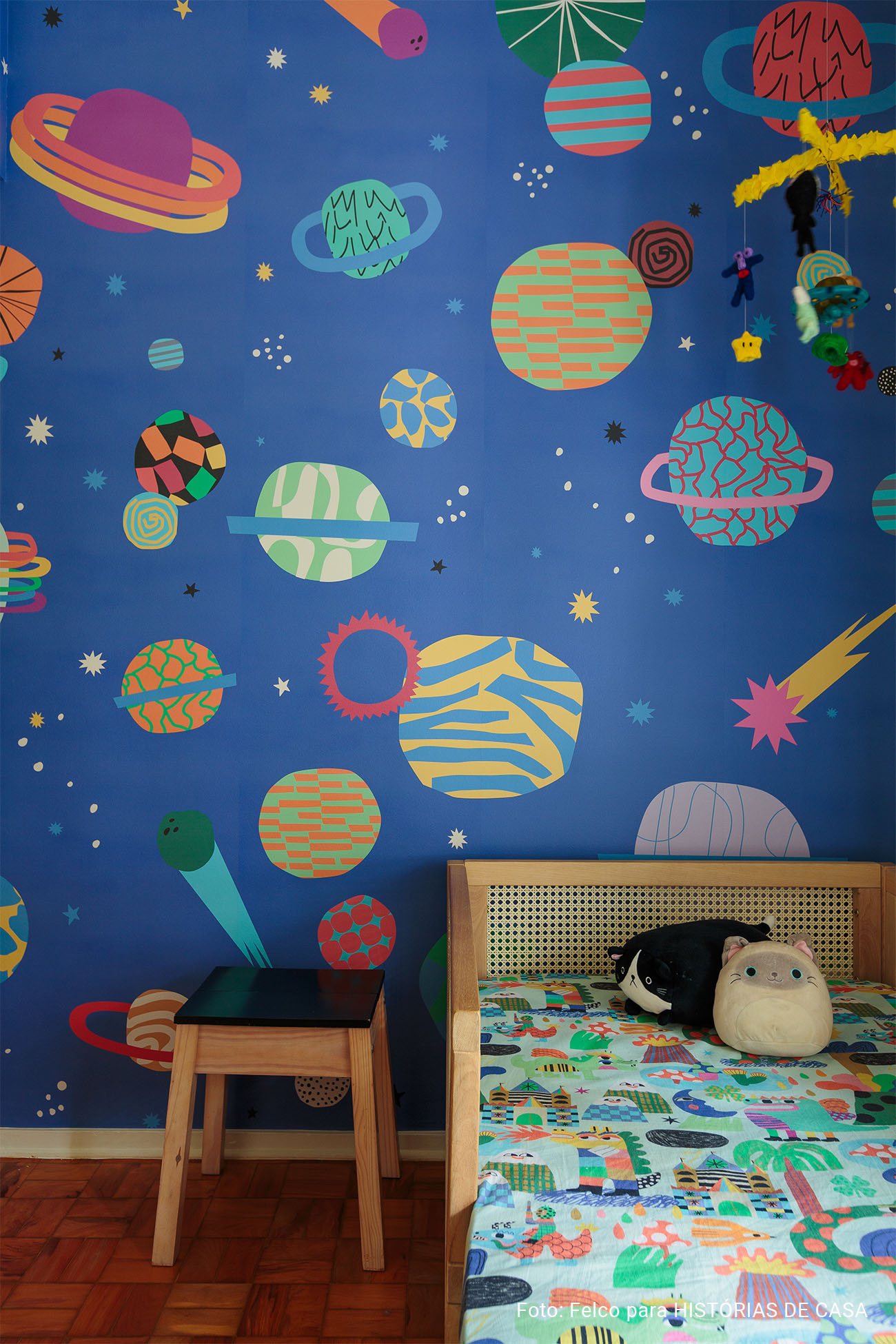 Uma casa colorida para celebrar a vida em família